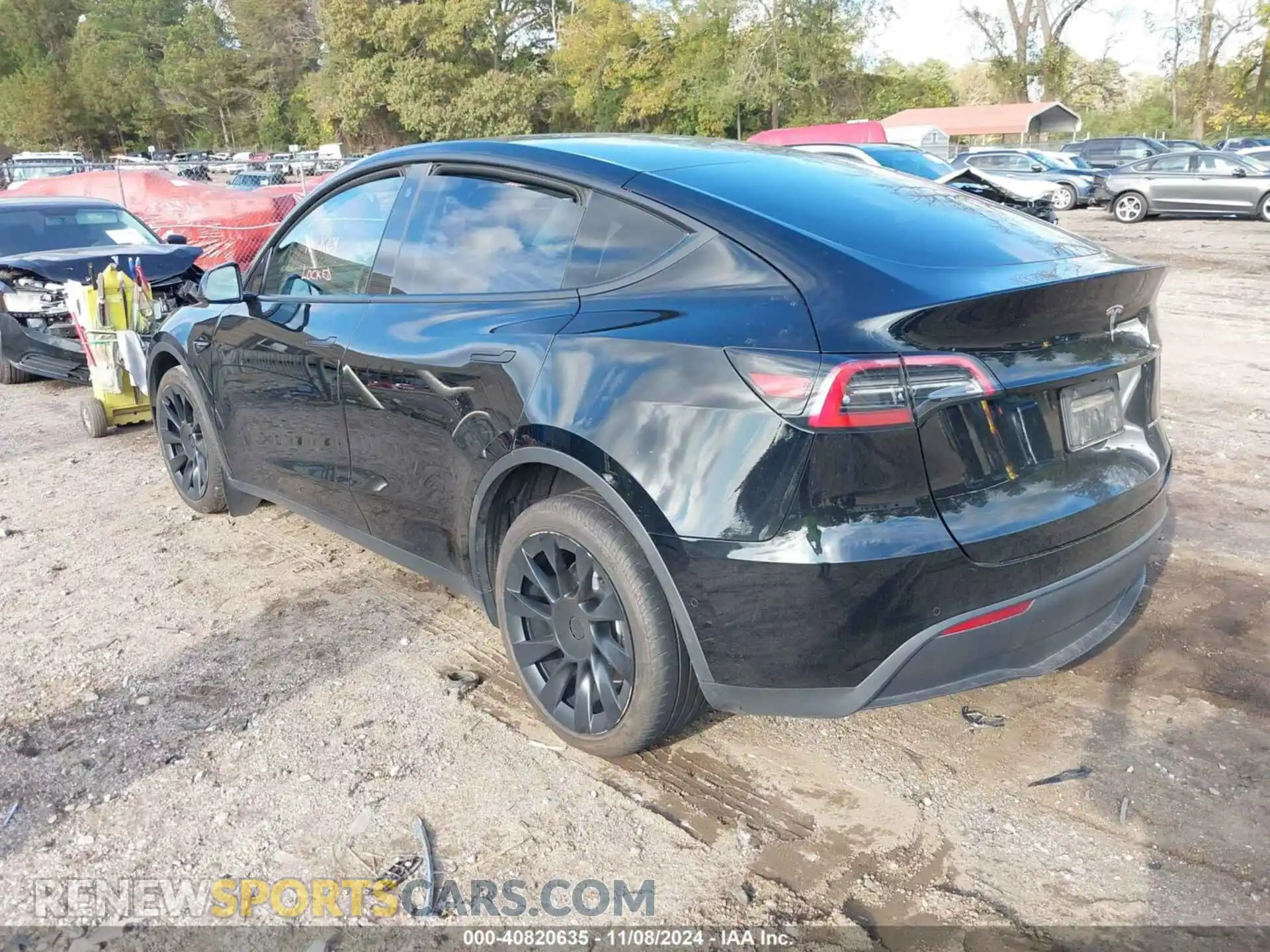 3 Photograph of a damaged car 7SAYGDEE1NF450861 TESLA MODEL Y 2022