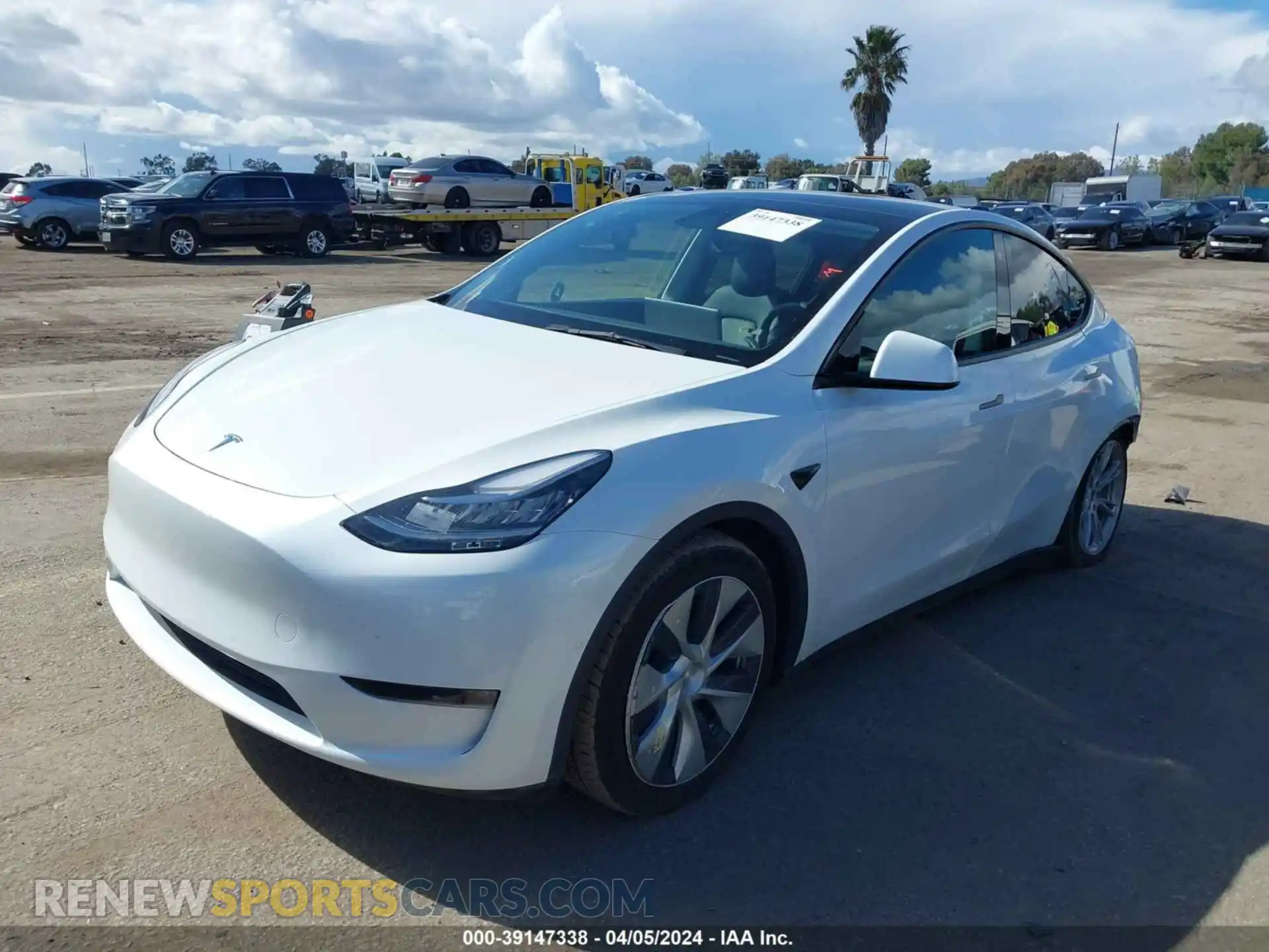 2 Photograph of a damaged car 7SAYGDEE1NF488235 TESLA MODEL Y 2022