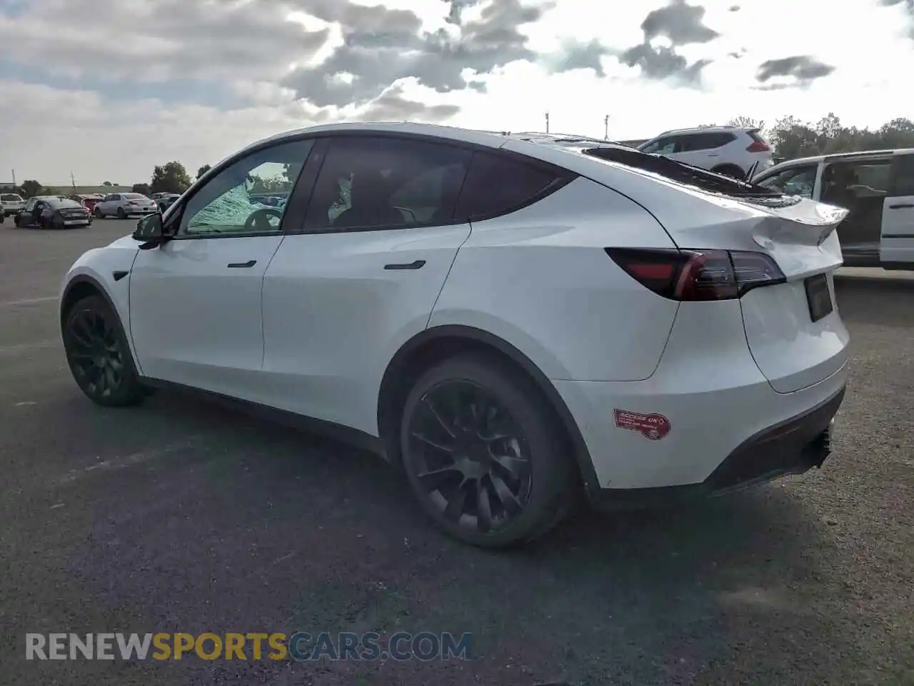 2 Photograph of a damaged car 7SAYGDEE1NF571499 TESLA MODEL Y 2022