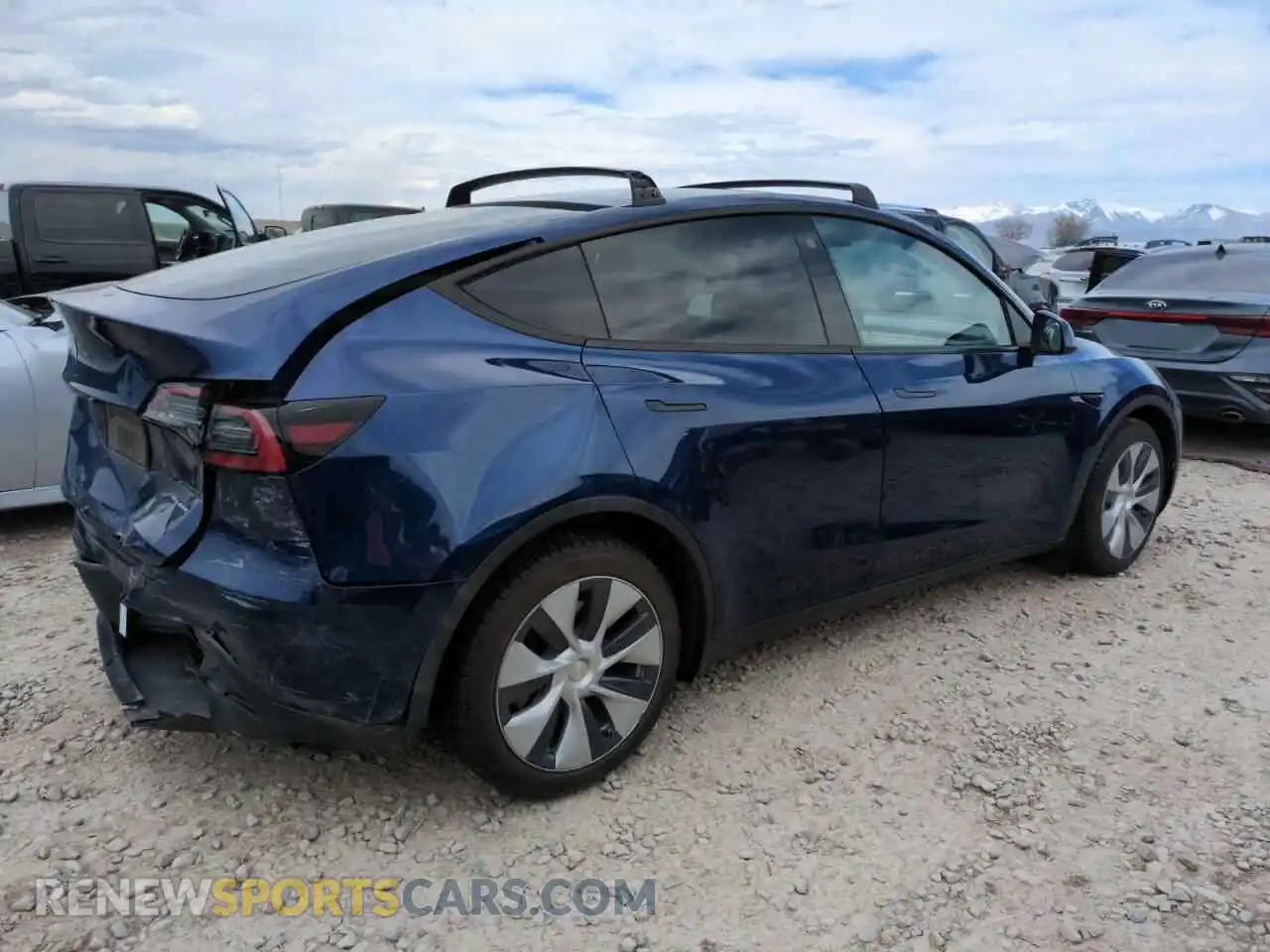 3 Photograph of a damaged car 7SAYGDEE2NA009818 TESLA MODEL Y 2022