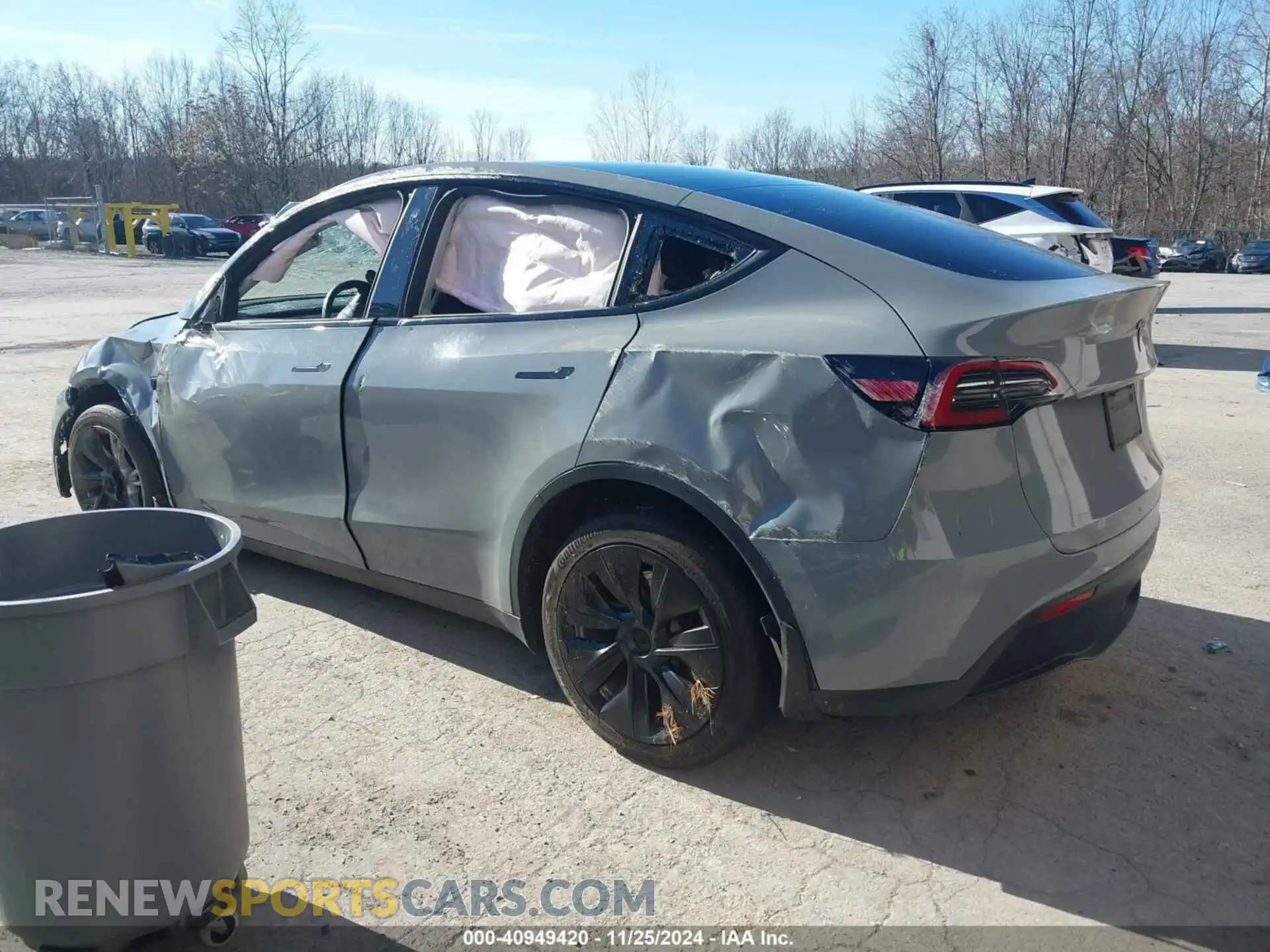 3 Photograph of a damaged car 7SAYGDEE2NA014887 TESLA MODEL Y 2022