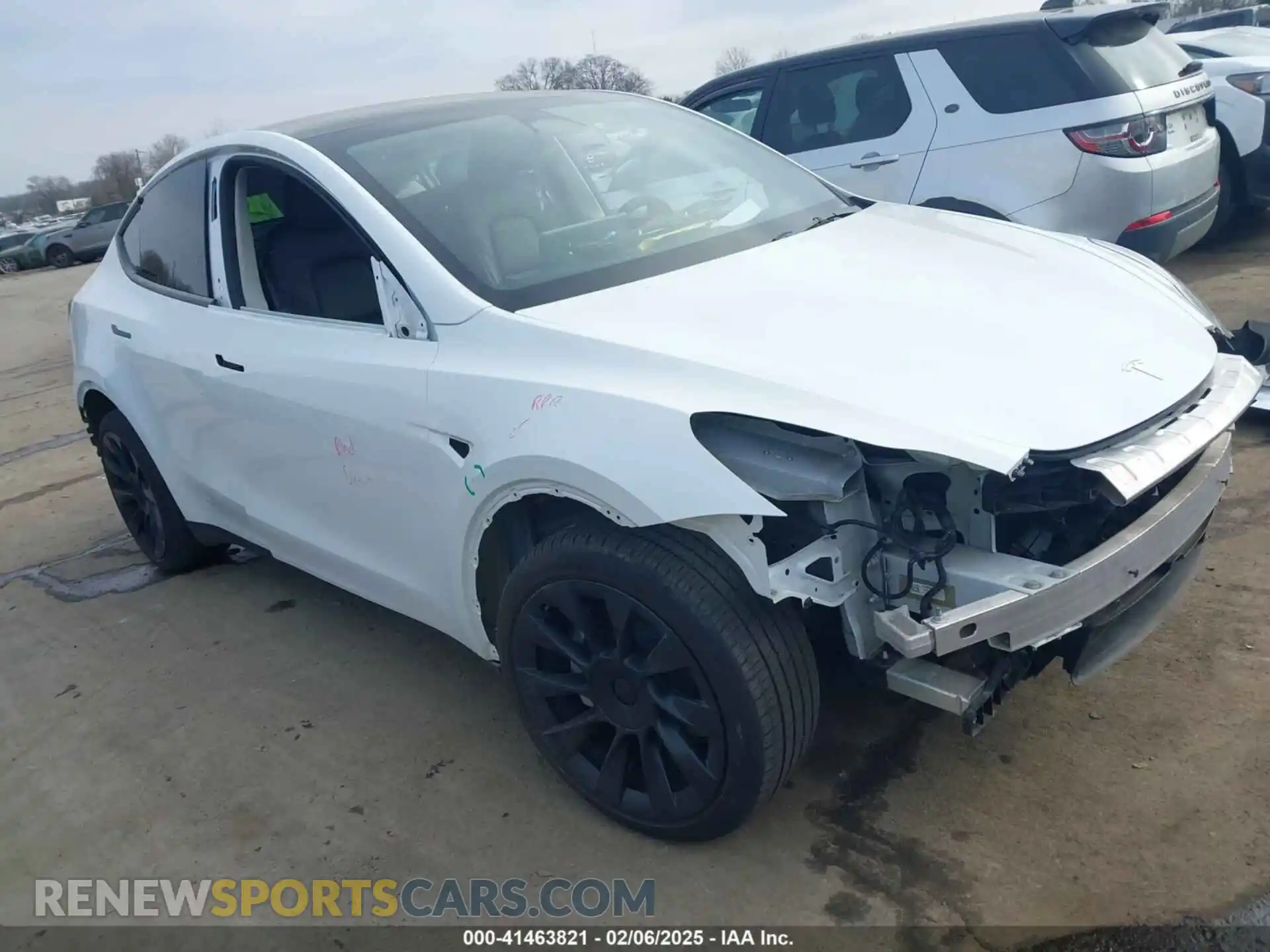 1 Photograph of a damaged car 7SAYGDEE2NA018499 TESLA MODEL Y 2022