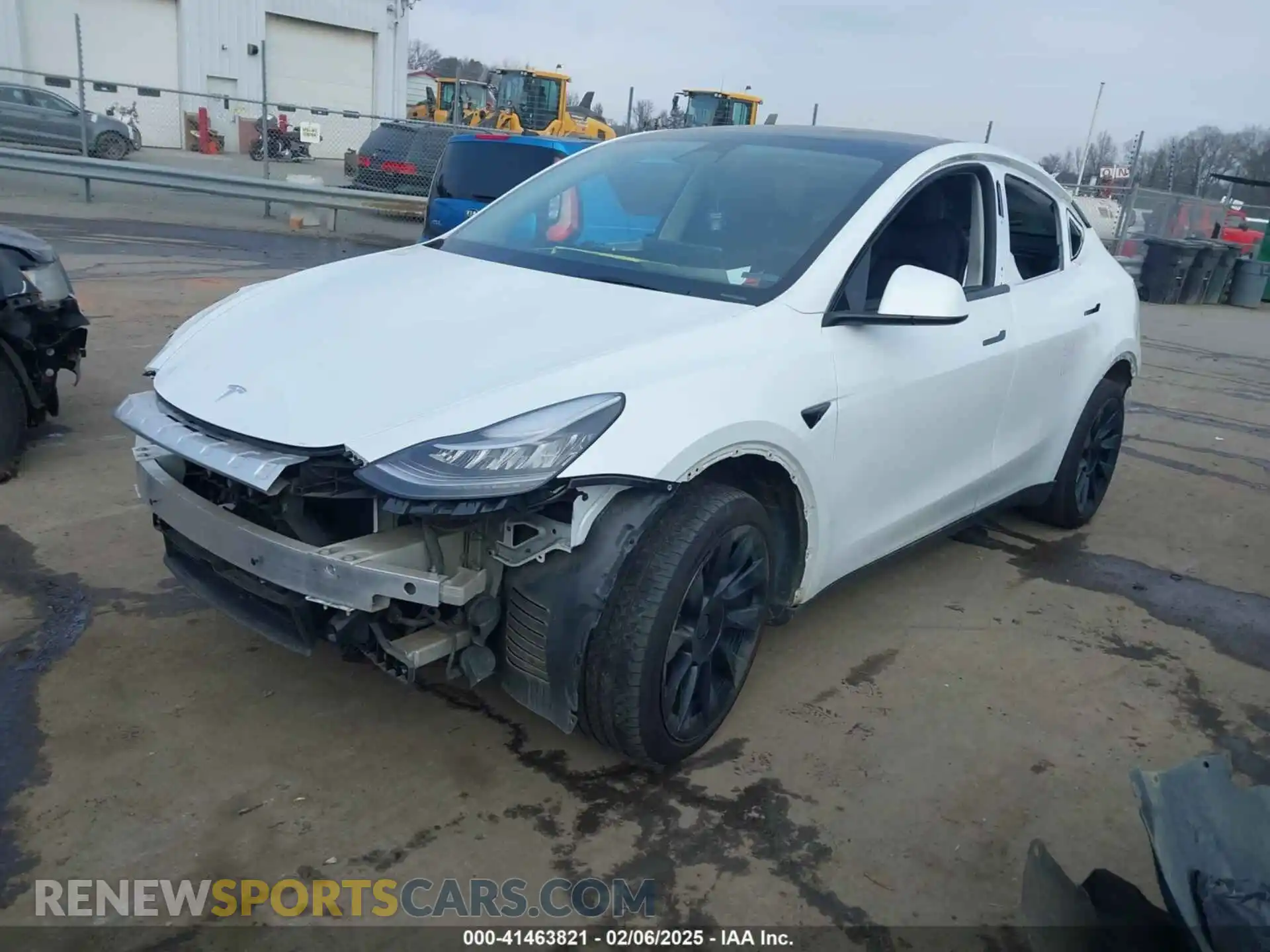 2 Photograph of a damaged car 7SAYGDEE2NA018499 TESLA MODEL Y 2022