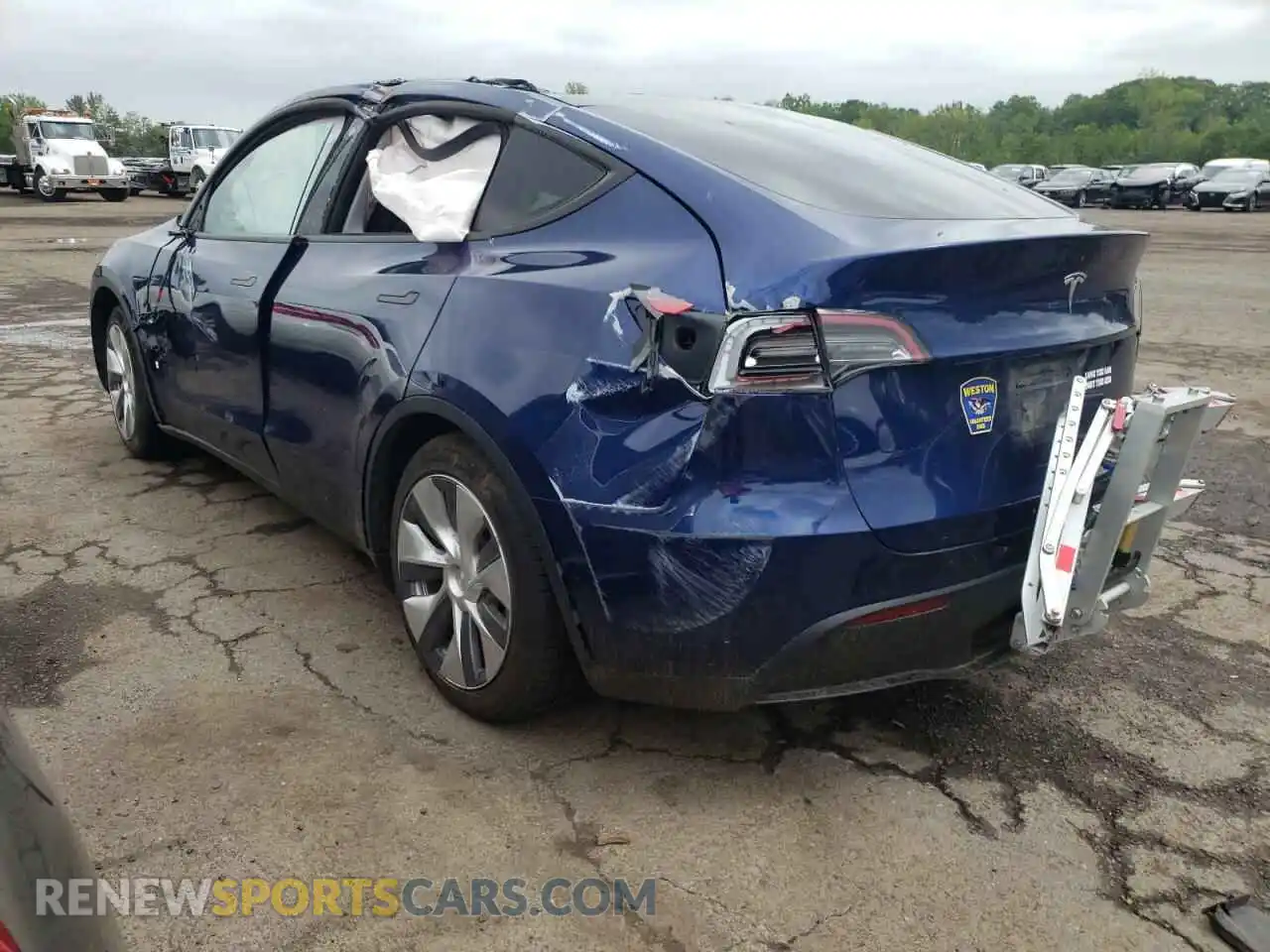 2 Photograph of a damaged car 7SAYGDEE2NF310849 TESLA MODEL Y 2022