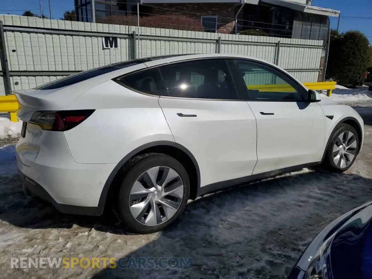 3 Photograph of a damaged car 7SAYGDEE2NF339753 TESLA MODEL Y 2022