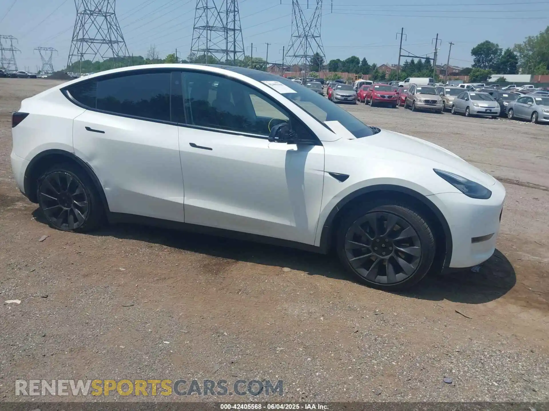 1 Photograph of a damaged car 7SAYGDEE2NF385597 TESLA MODEL Y 2022