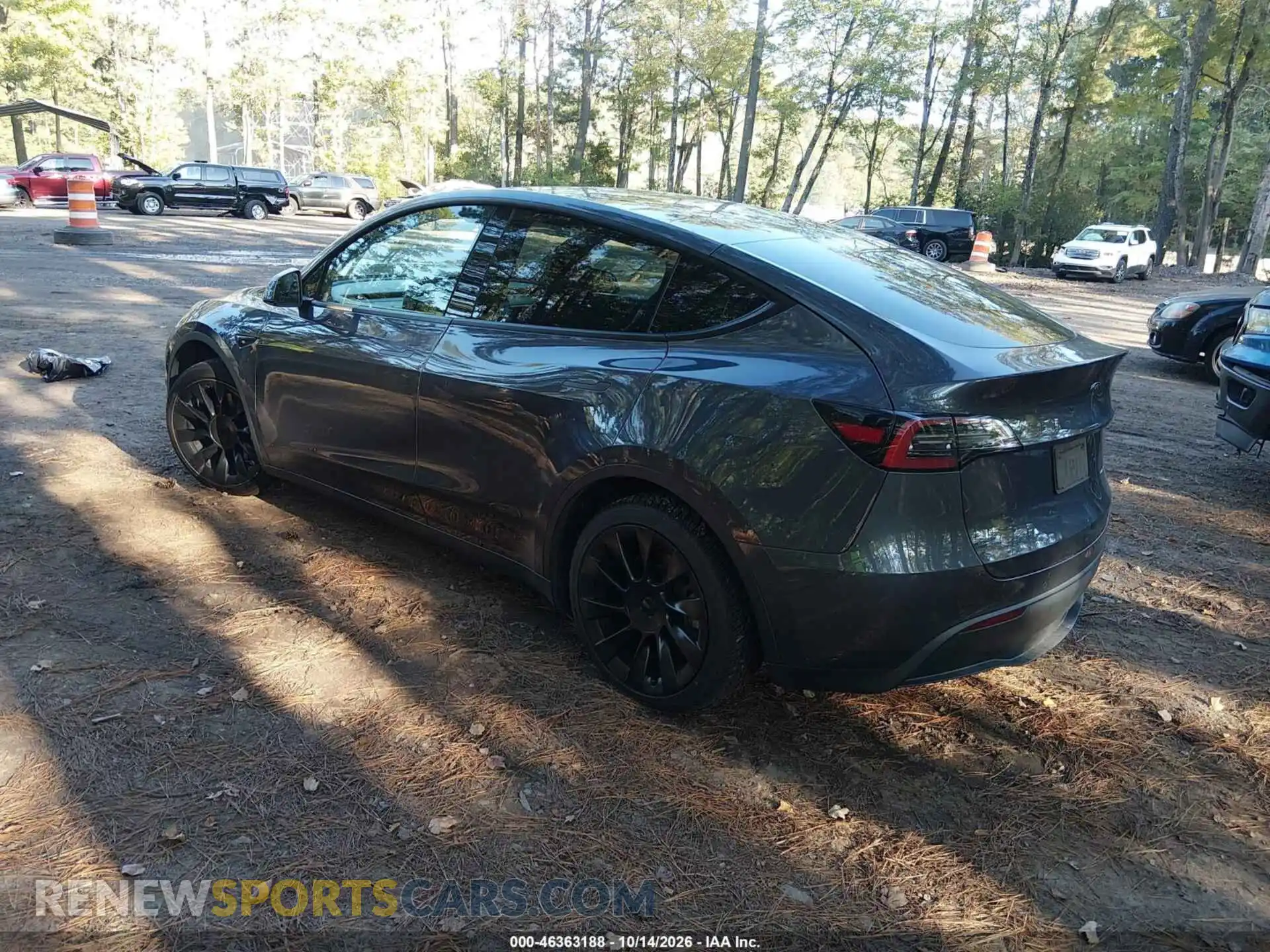 3 fotografías del automóvil dañado 7SAYGDEE2NF413494 TESLA MODEL Y 2022