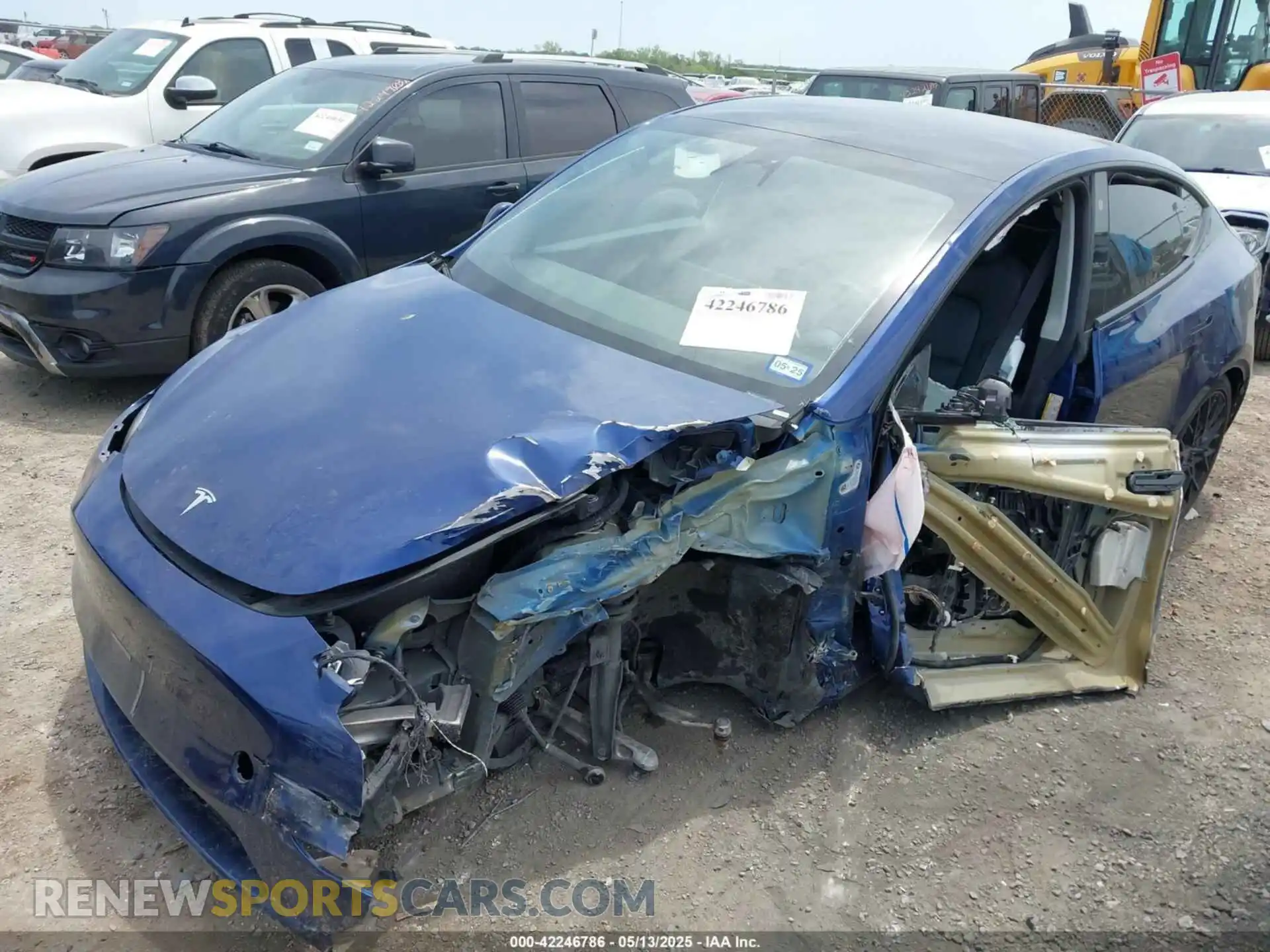 2 Photograph of a damaged car 7SAYGDEE2NF480161 TESLA MODEL Y 2022