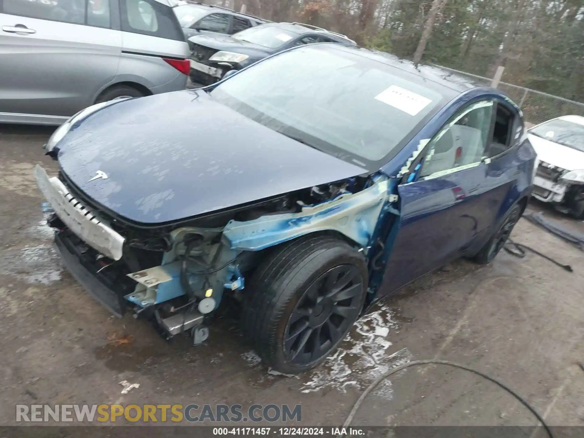 2 Photograph of a damaged car 7SAYGDEE2NF480354 TESLA MODEL Y 2022
