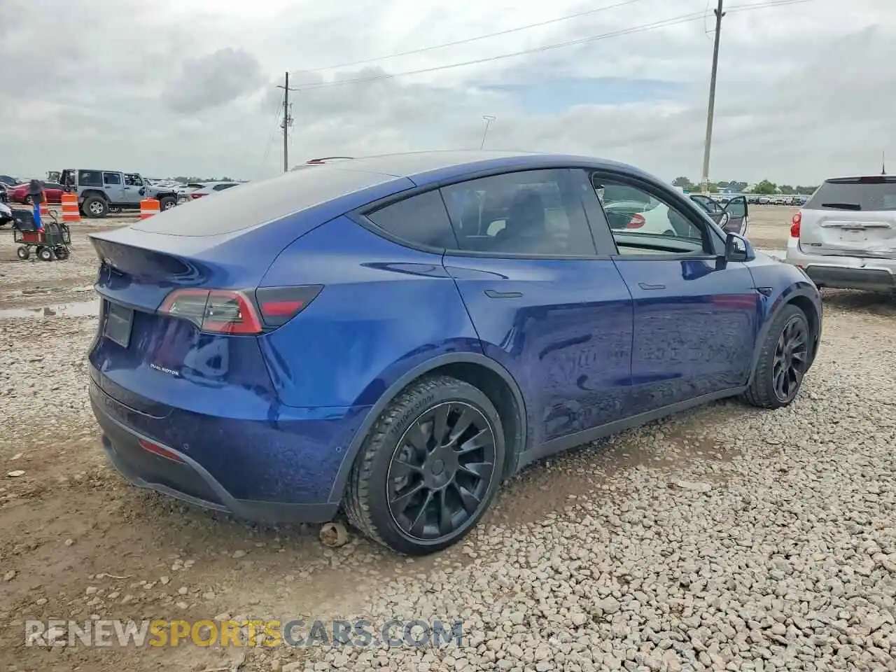 3 Photograph of a damaged car 7SAYGDEE2NF480824 TESLA MODEL Y 2022
