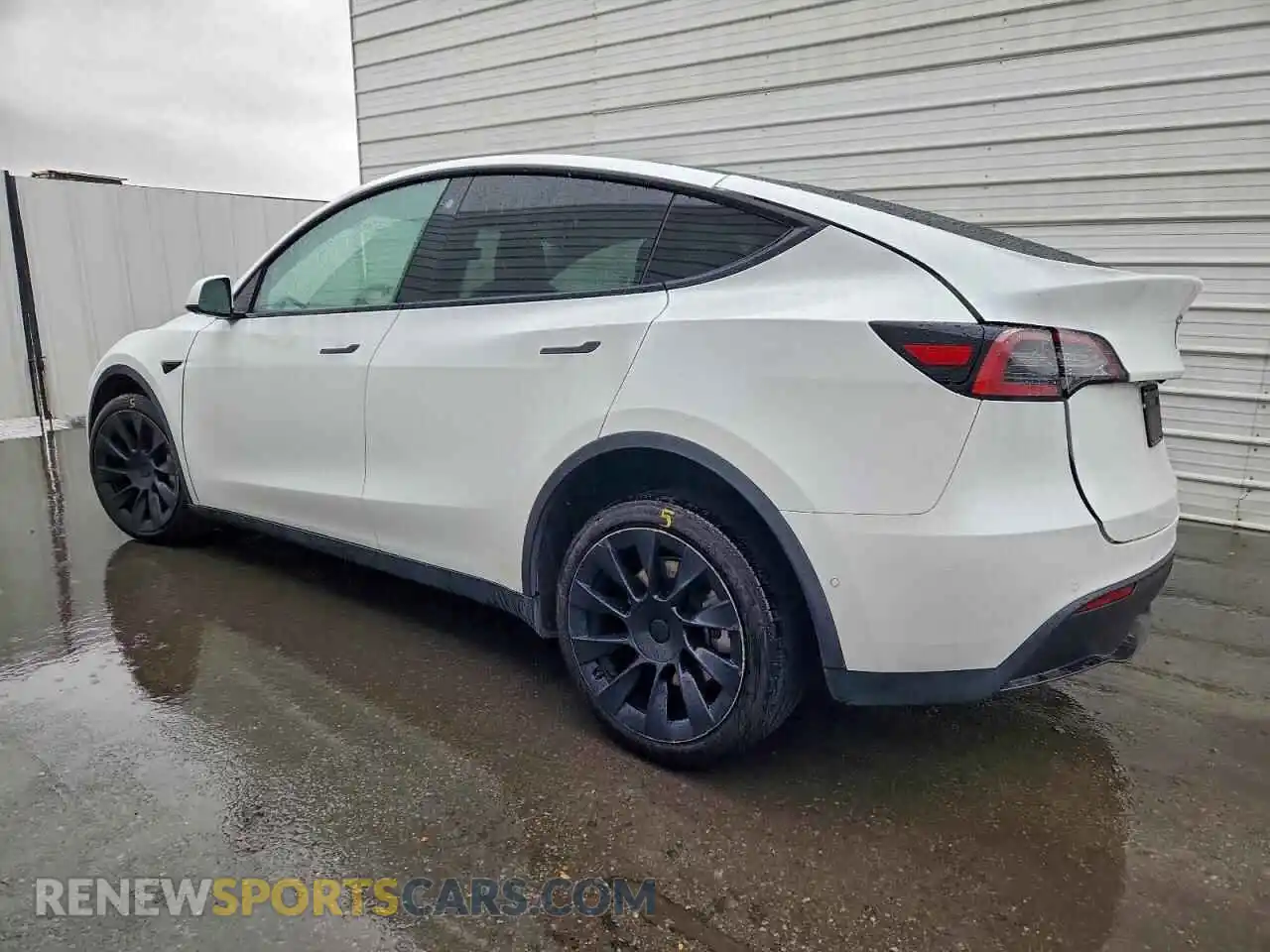 2 Photograph of a damaged car 7SAYGDEE2NF494724 TESLA MODEL Y 2022
