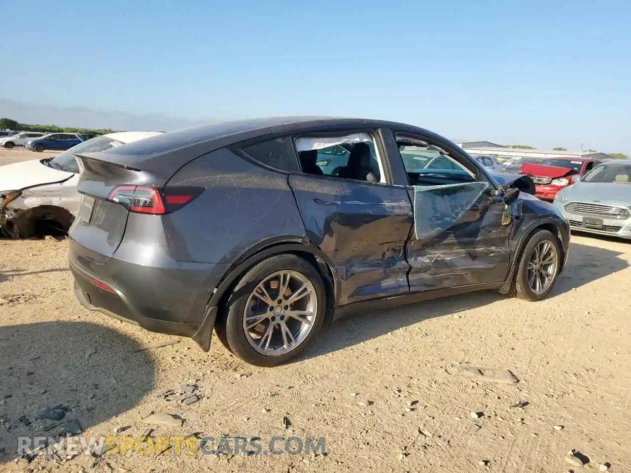 3 Photograph of a damaged car 7SAYGDEE3NA004496 TESLA MODEL Y 2022