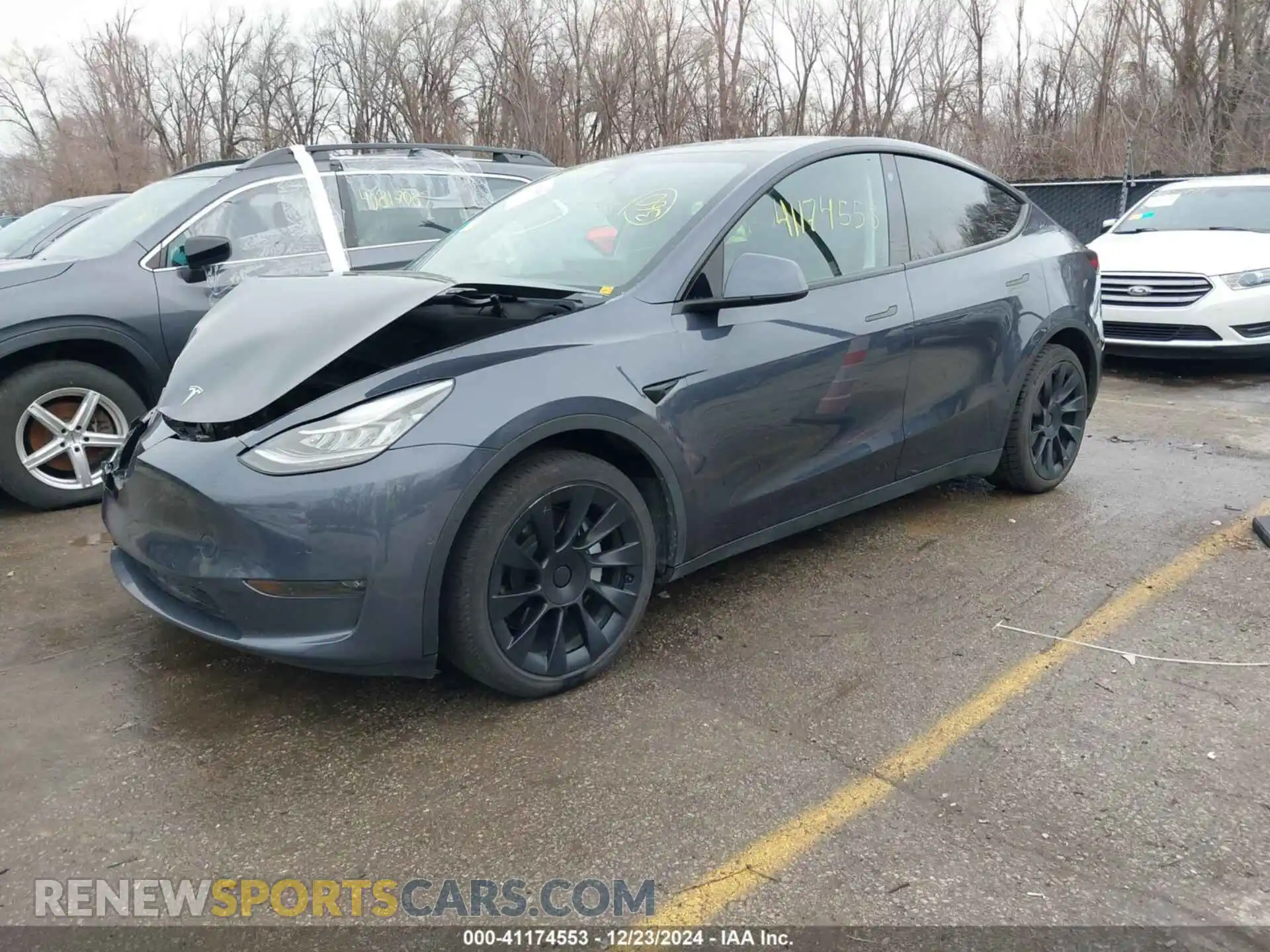 2 Photograph of a damaged car 7SAYGDEE3NA018379 TESLA MODEL Y 2022