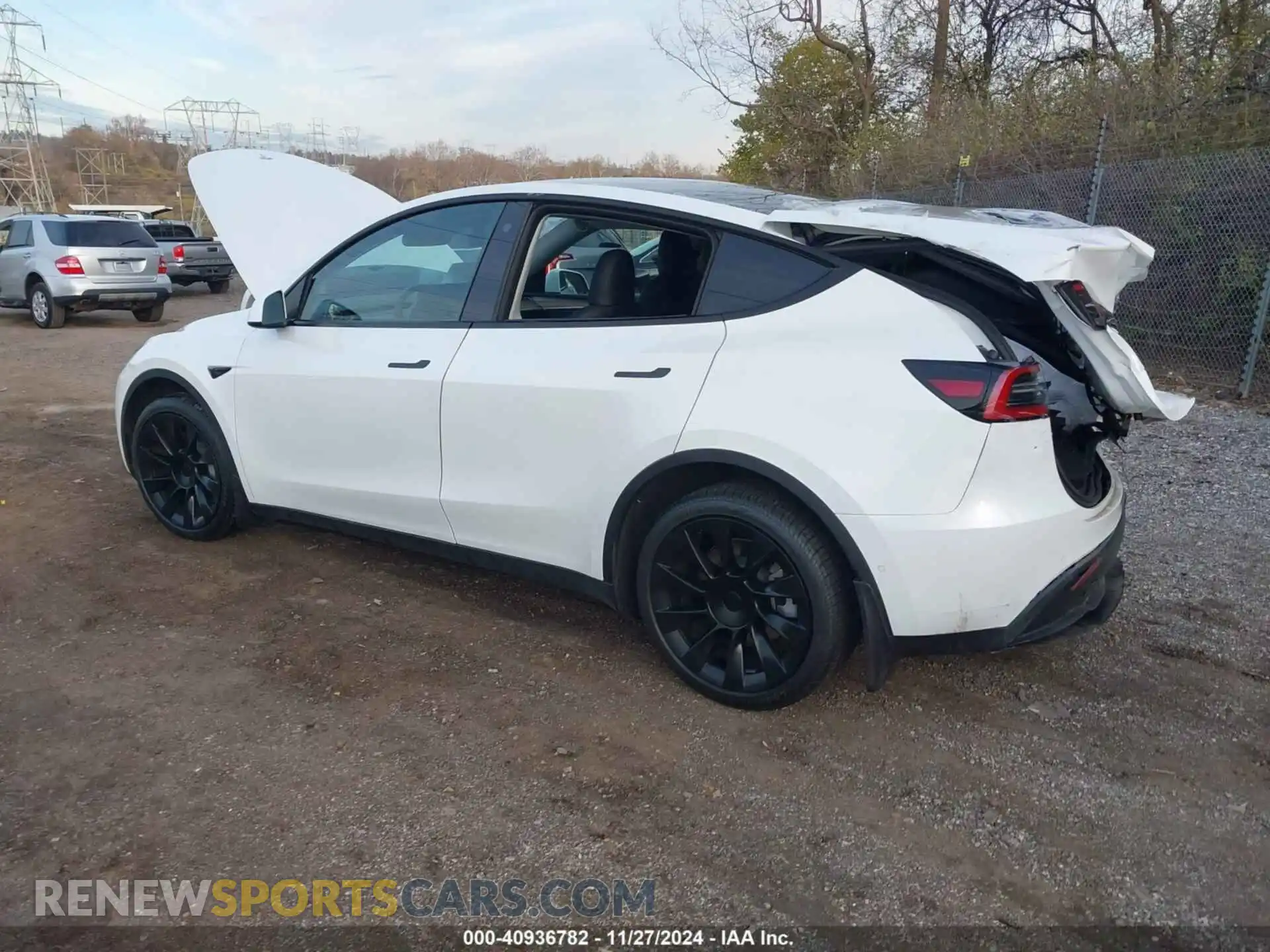 3 Photograph of a damaged car 7SAYGDEE3NA018401 TESLA MODEL Y 2022