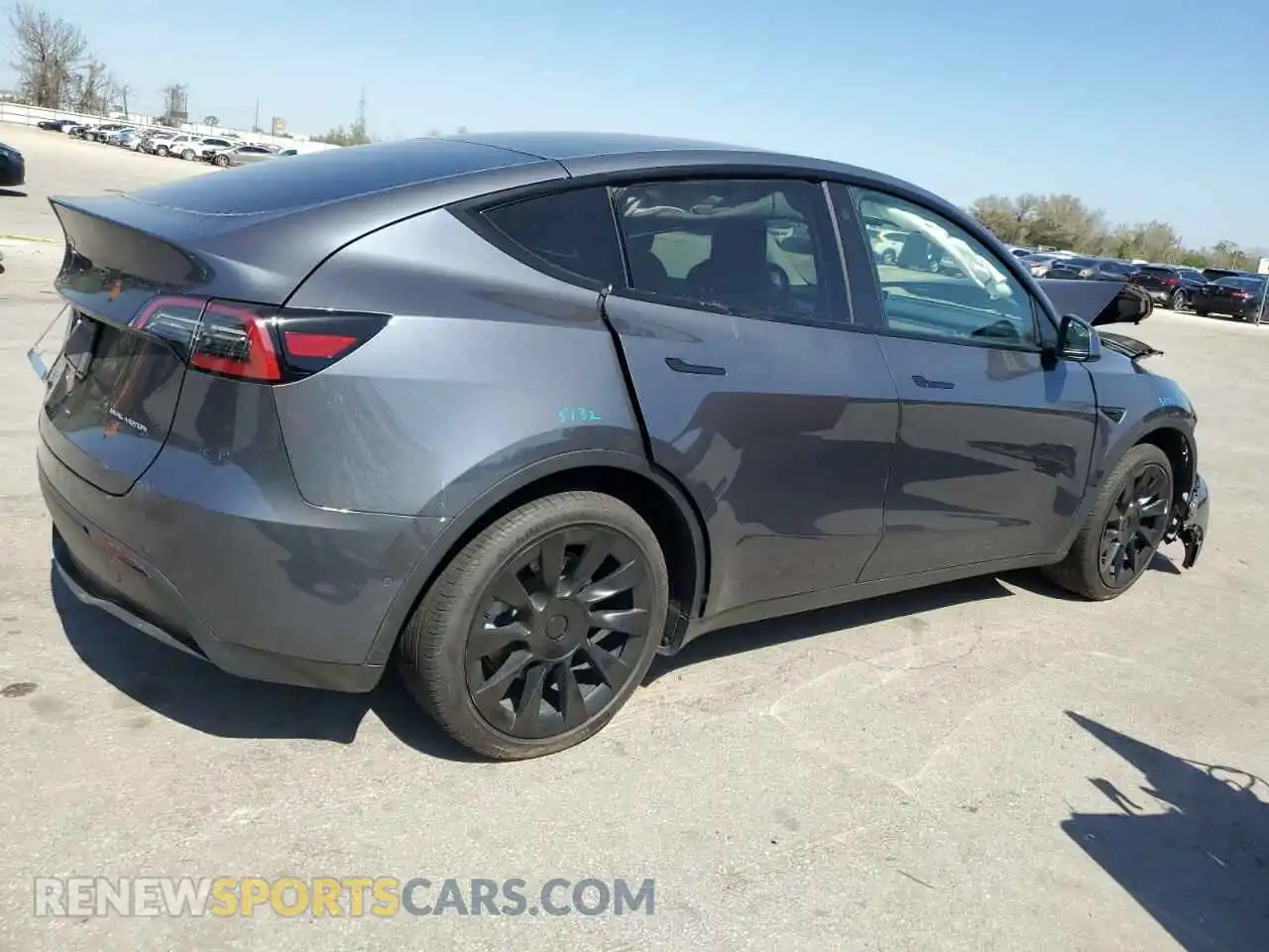 3 Photograph of a damaged car 7SAYGDEE3NF311282 TESLA MODEL Y 2022