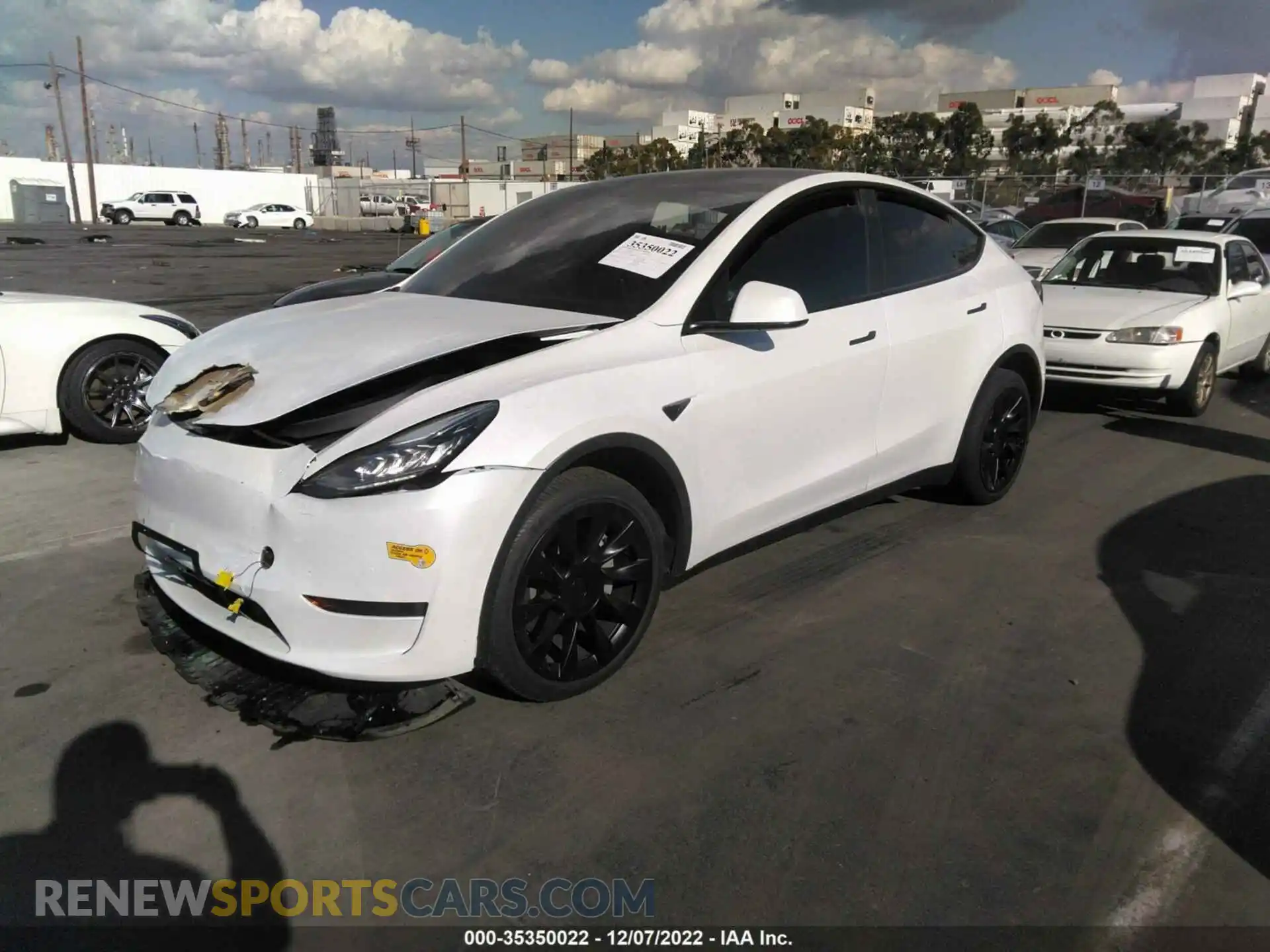 2 Photograph of a damaged car 7SAYGDEE3NF325635 TESLA MODEL Y 2022