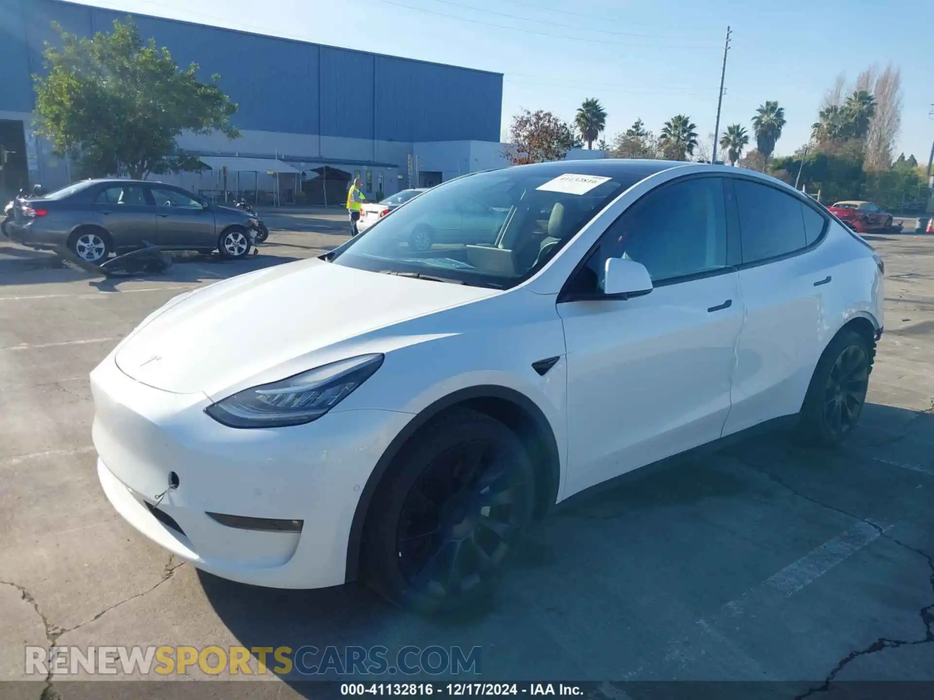2 Photograph of a damaged car 7SAYGDEE3NF347201 TESLA MODEL Y 2022