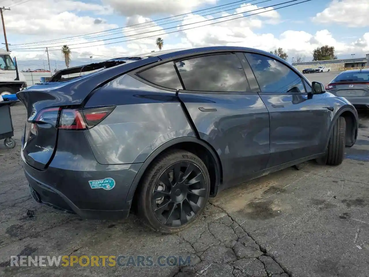 3 Photograph of a damaged car 7SAYGDEE3NF350177 TESLA MODEL Y 2022