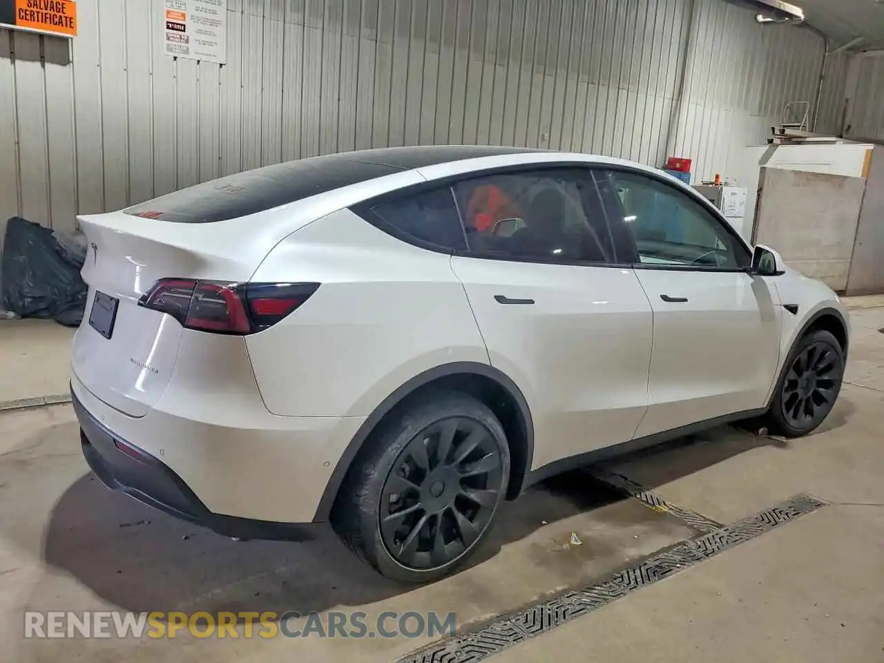 3 Photograph of a damaged car 7SAYGDEE3NF354472 TESLA MODEL Y 2022