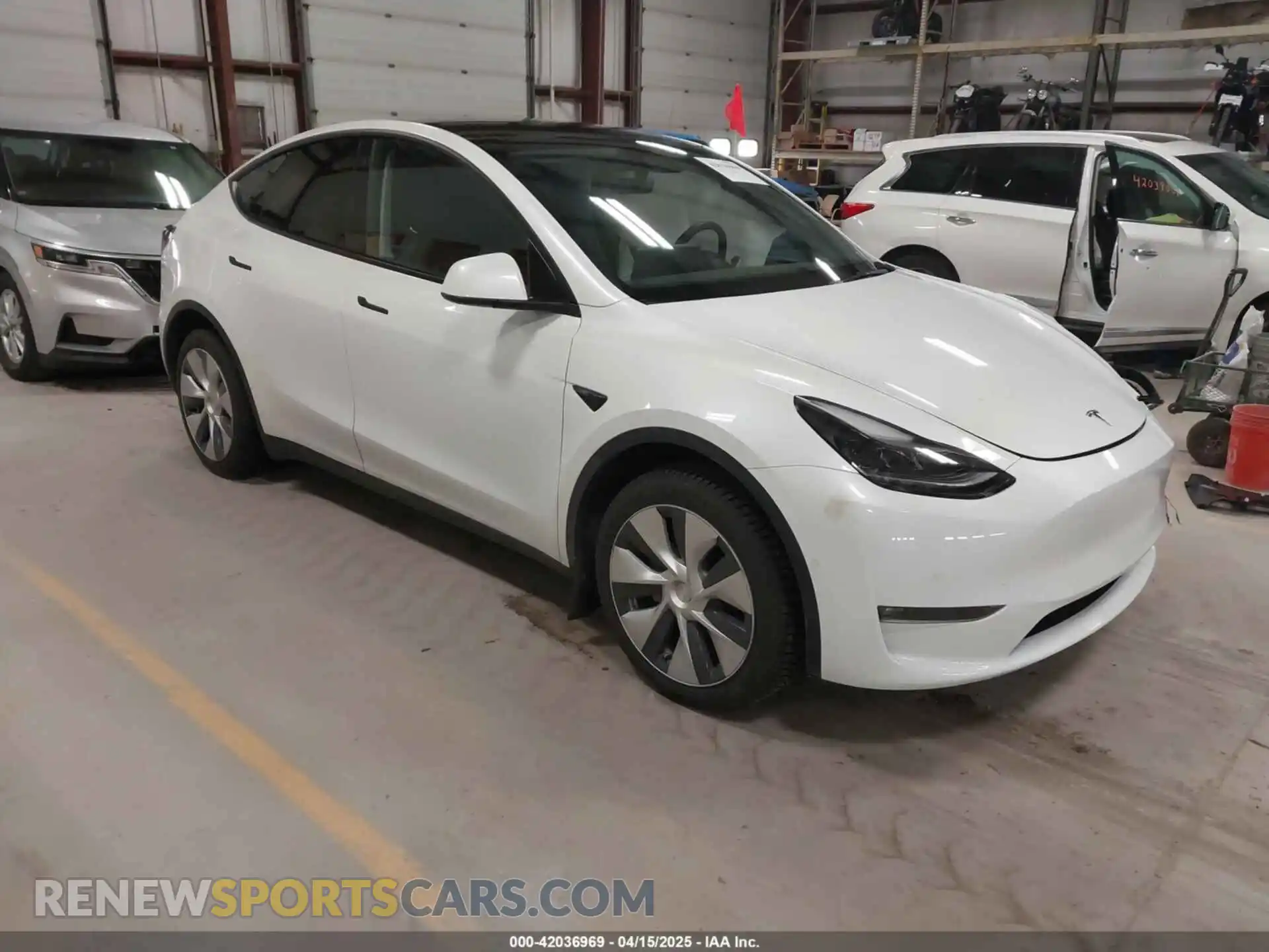 1 Photograph of a damaged car 7SAYGDEE3NF358487 TESLA MODEL Y 2022