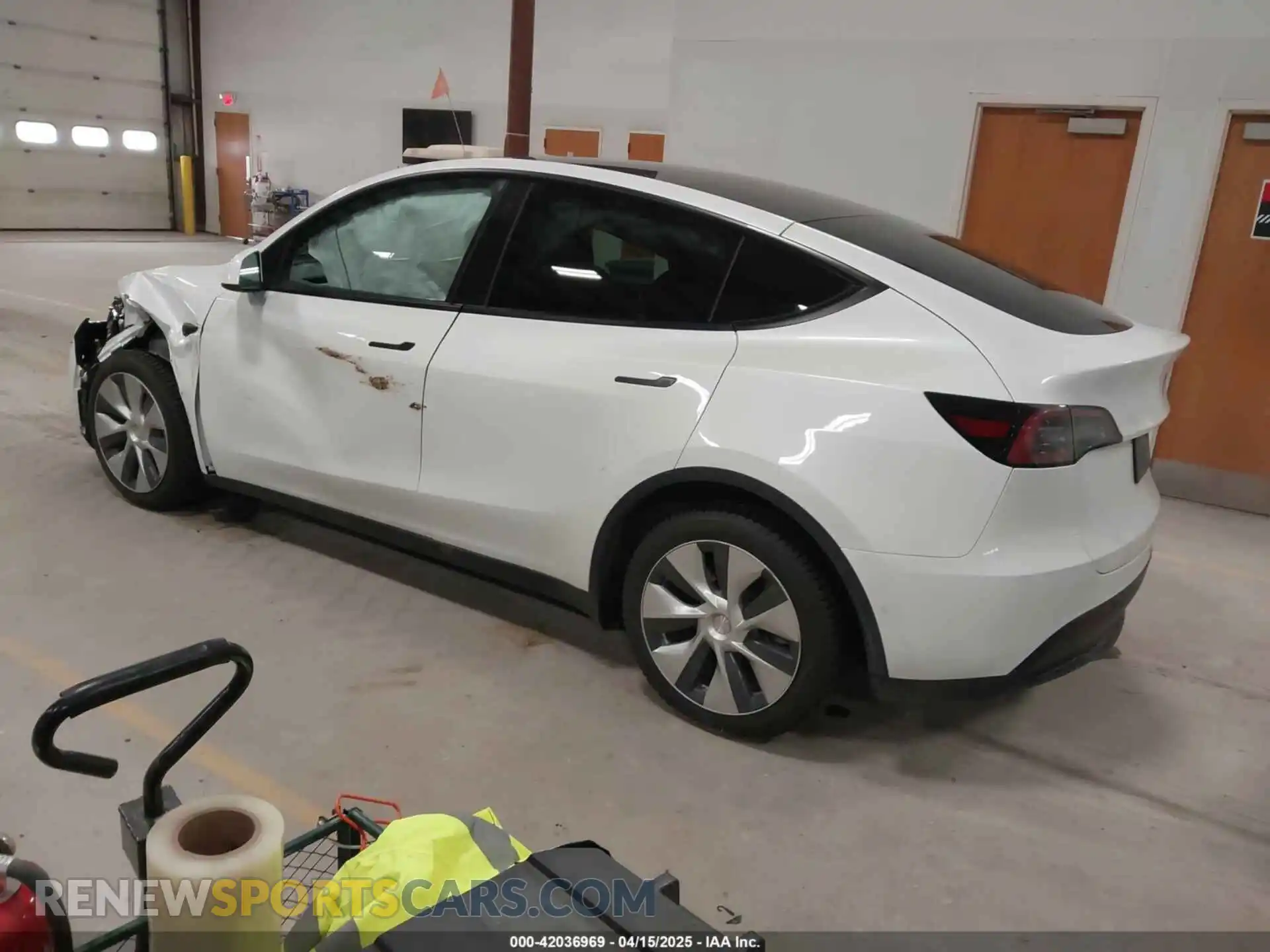 3 Photograph of a damaged car 7SAYGDEE3NF358487 TESLA MODEL Y 2022