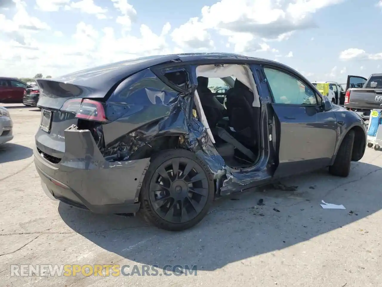 3 Photograph of a damaged car 7SAYGDEE3NF368761 TESLA MODEL Y 2022