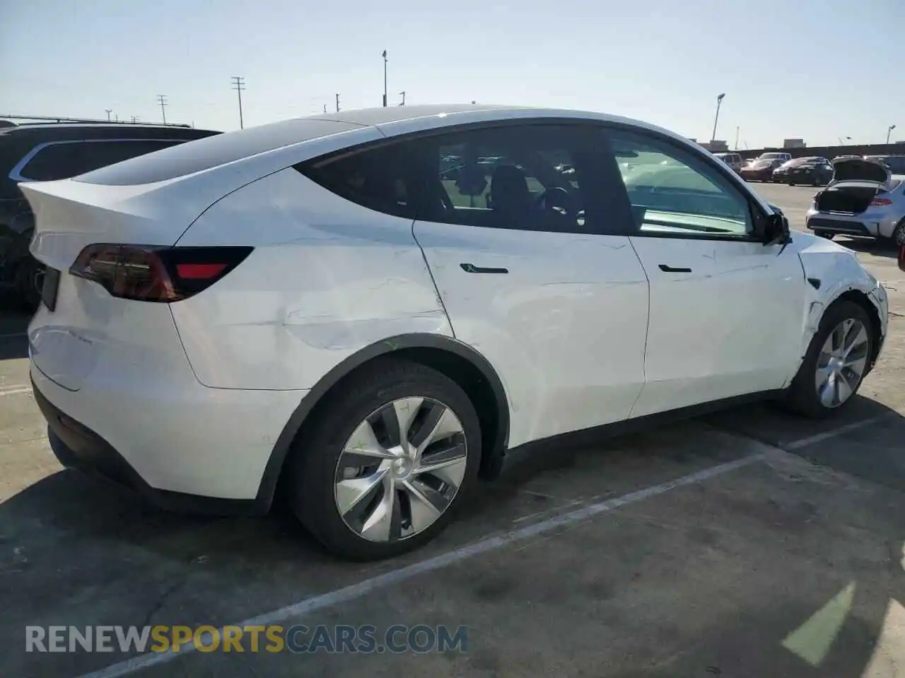 3 Photograph of a damaged car 7SAYGDEE3NF370431 TESLA MODEL Y 2022