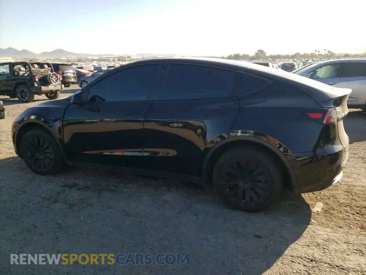 2 Photograph of a damaged car 7SAYGDEE3NF389433 TESLA MODEL Y 2022