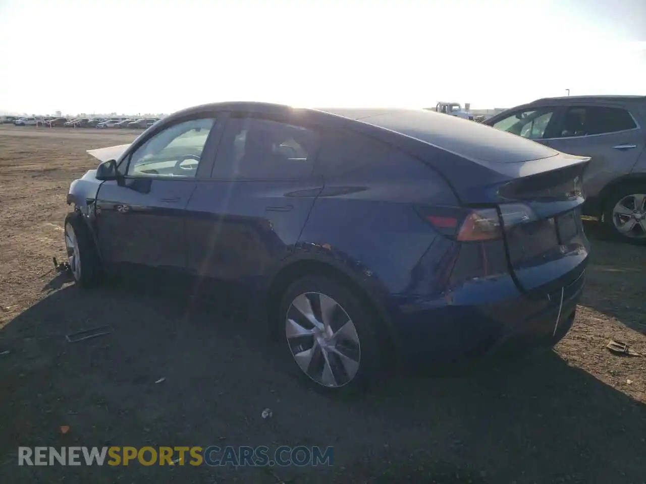 2 Photograph of a damaged car 7SAYGDEE3NF422432 TESLA MODEL Y 2022