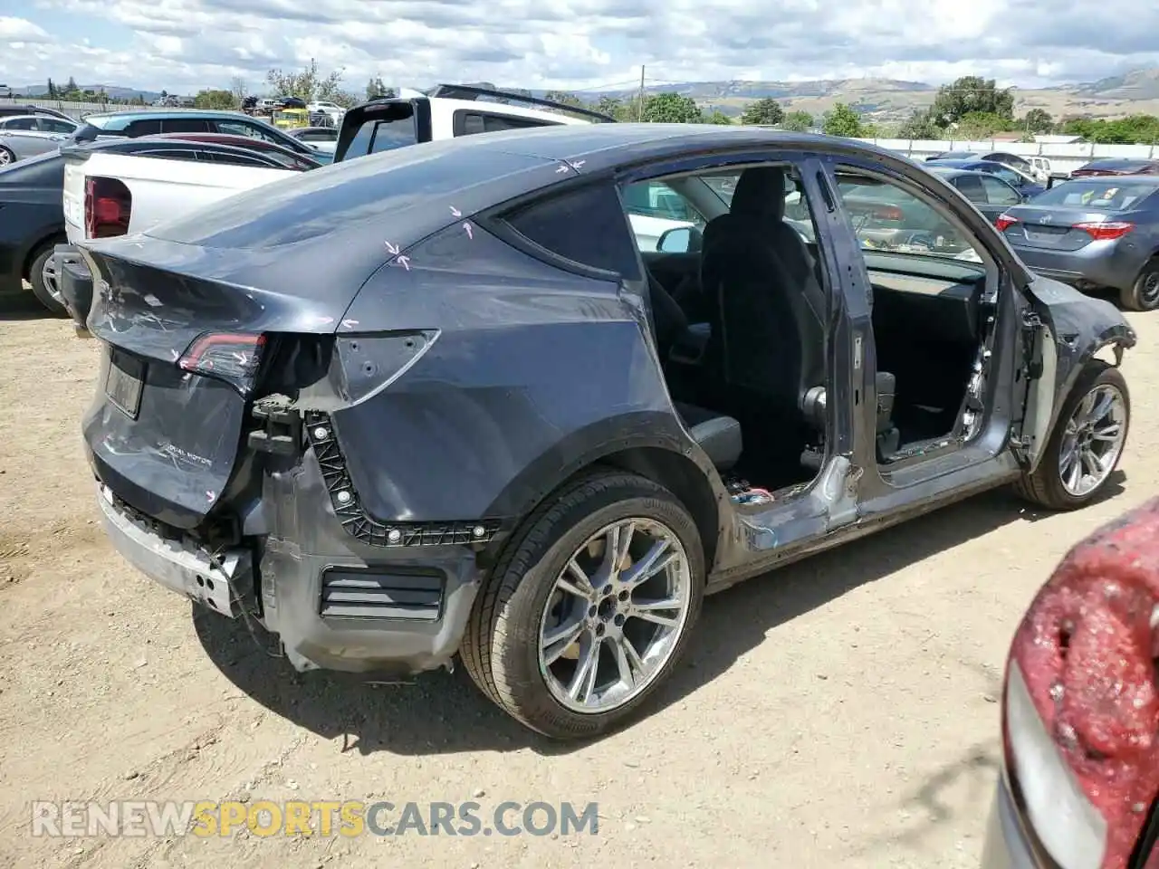 3 Photograph of a damaged car 7SAYGDEE3NF424746 TESLA MODEL Y 2022