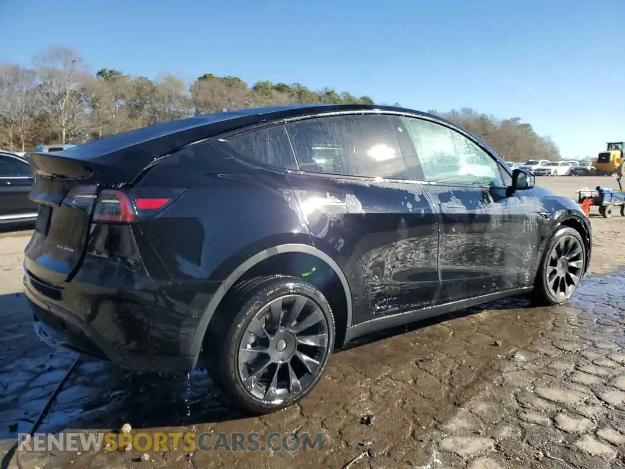 3 Photograph of a damaged car 7SAYGDEE3NF443748 TESLA MODEL Y 2022