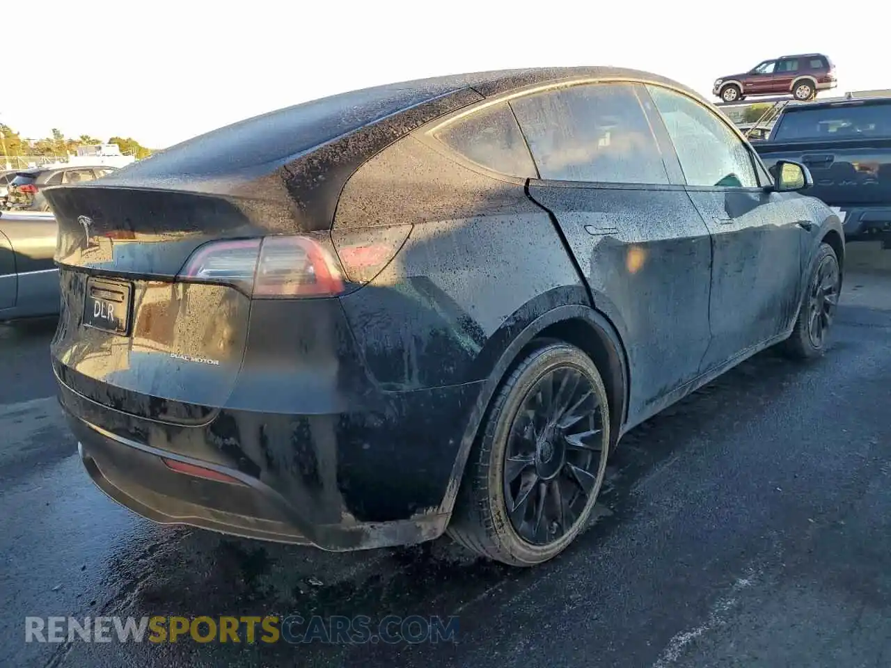3 Photograph of a damaged car 7SAYGDEE3NF480380 TESLA MODEL Y 2022