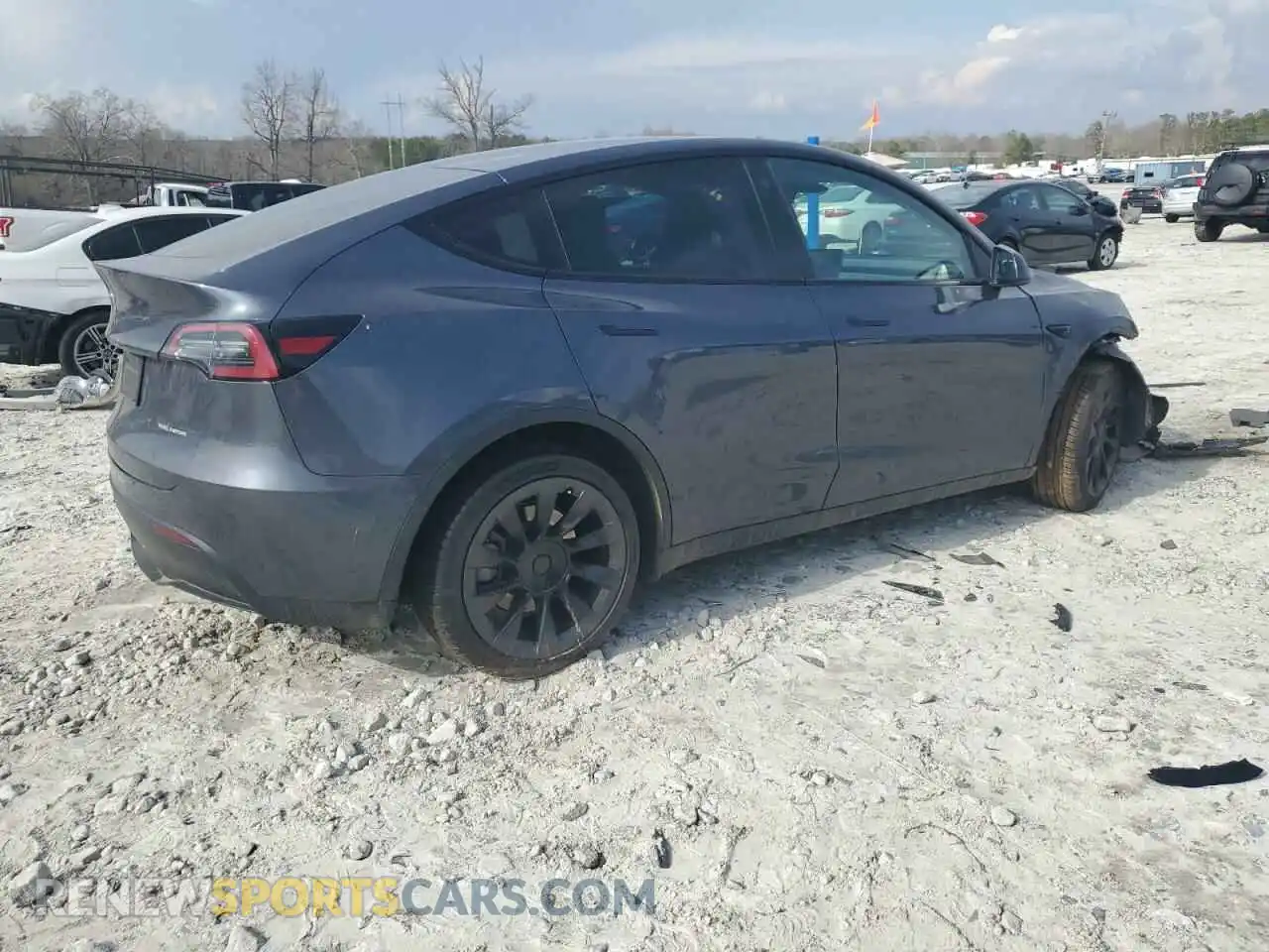 3 Photograph of a damaged car 7SAYGDEE3NF481223 TESLA MODEL Y 2022