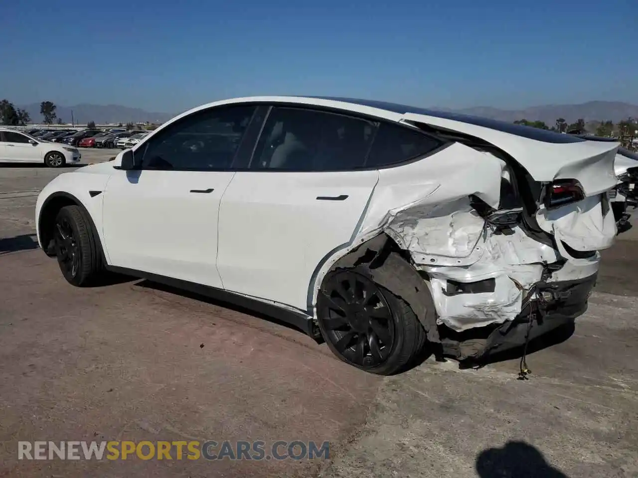 2 Photograph of a damaged car 7SAYGDEE3NF548919 TESLA MODEL Y 2022