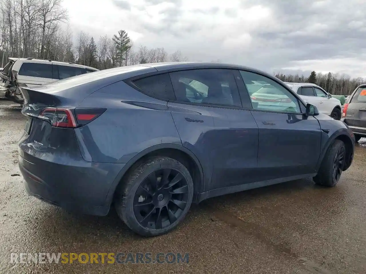 3 Photograph of a damaged car 7SAYGDEE3NF563081 TESLA MODEL Y 2022