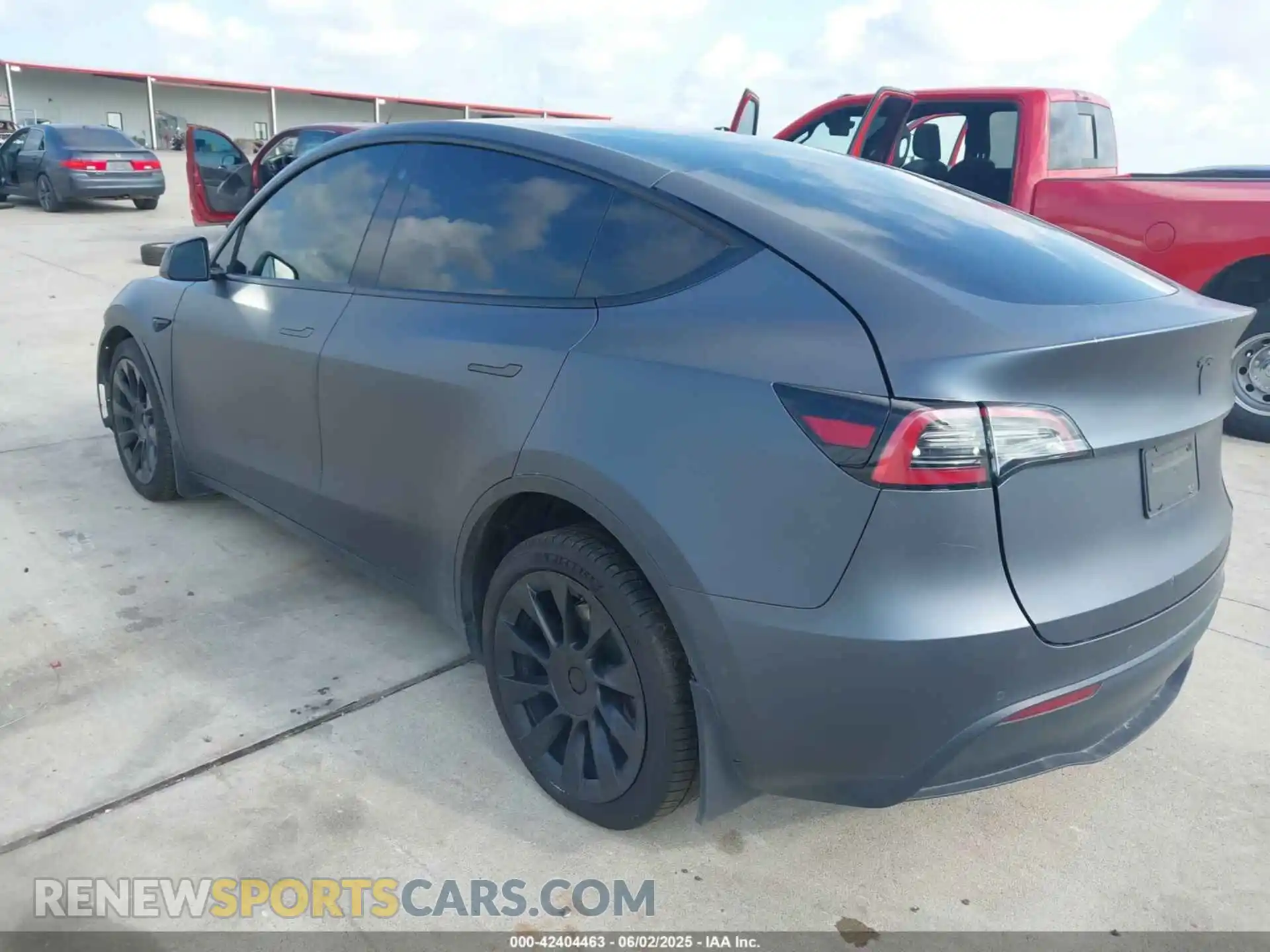 3 fotografías del automóvil dañado 7SAYGDEE3NF565428 TESLA MODEL Y 2022