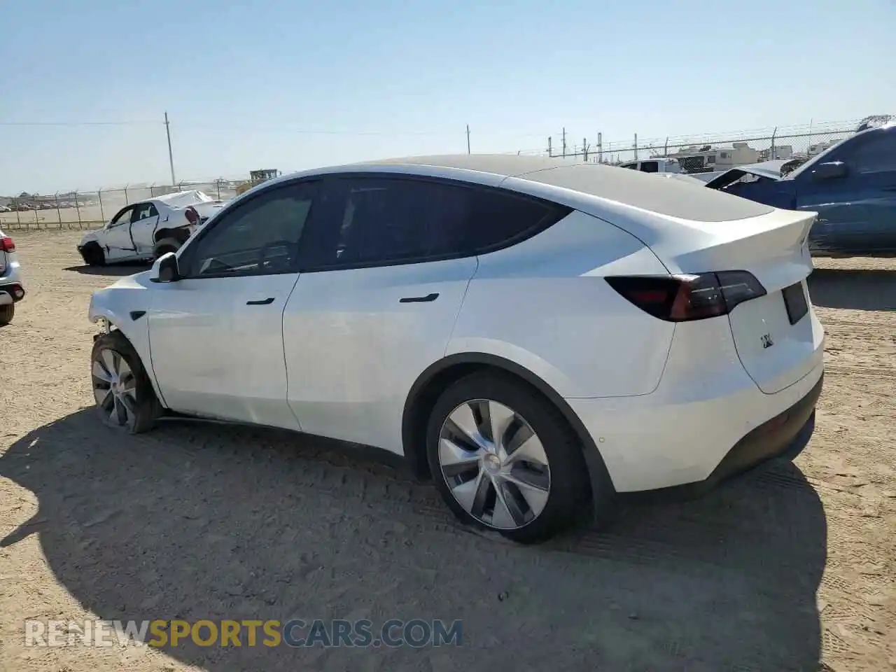 2 Photograph of a damaged car 7SAYGDEE4NA012347 TESLA MODEL Y 2022