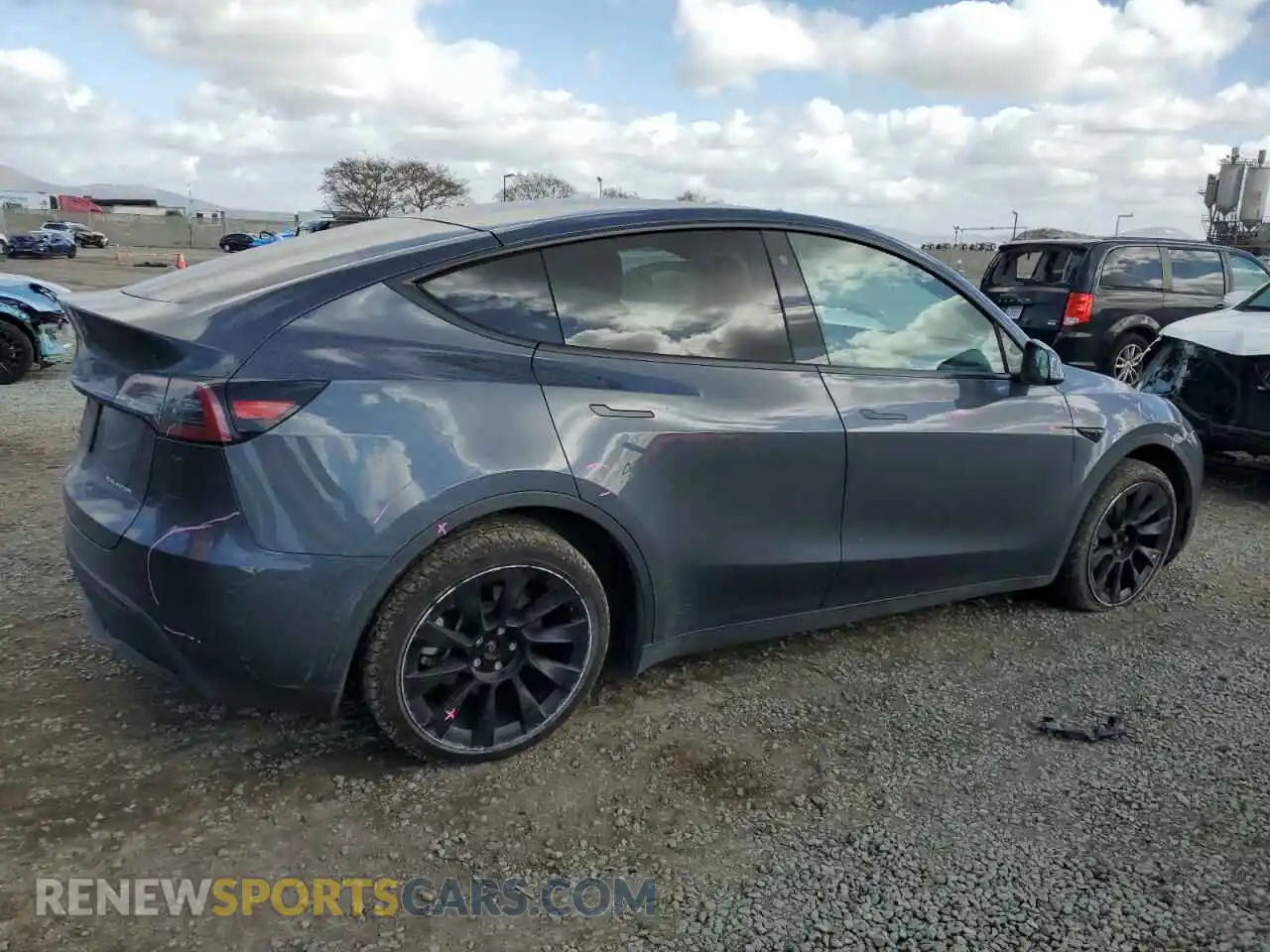 3 Photograph of a damaged car 7SAYGDEE4NA018472 TESLA MODEL Y 2022