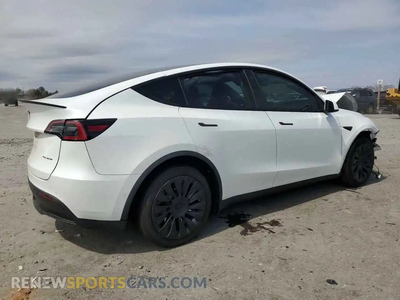 3 Photograph of a damaged car 7SAYGDEE4NF331881 TESLA MODEL Y 2022