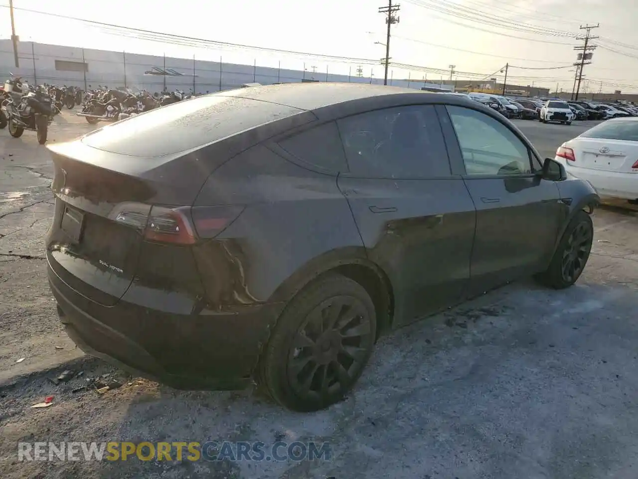 3 Photograph of a damaged car 7SAYGDEE4NF350799 TESLA MODEL Y 2022
