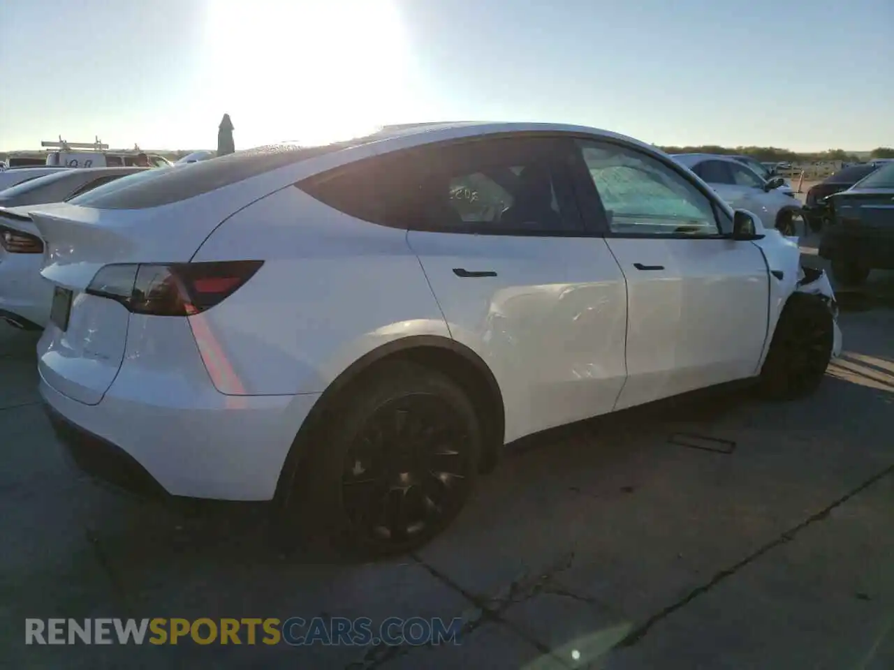 3 fotografías del automóvil dañado 7SAYGDEE4NF387349 TESLA MODEL Y 2022