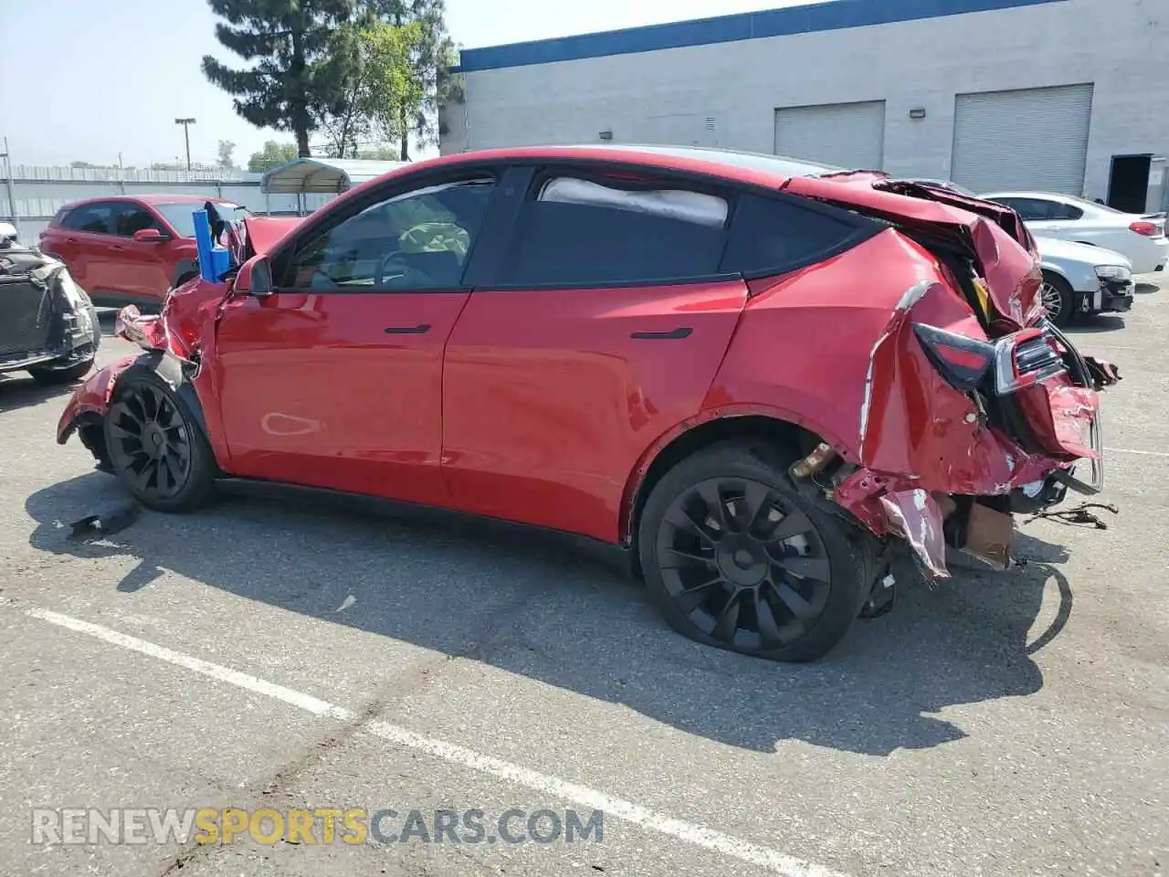 2 Photograph of a damaged car 7SAYGDEE4NF462471 TESLA MODEL Y 2022