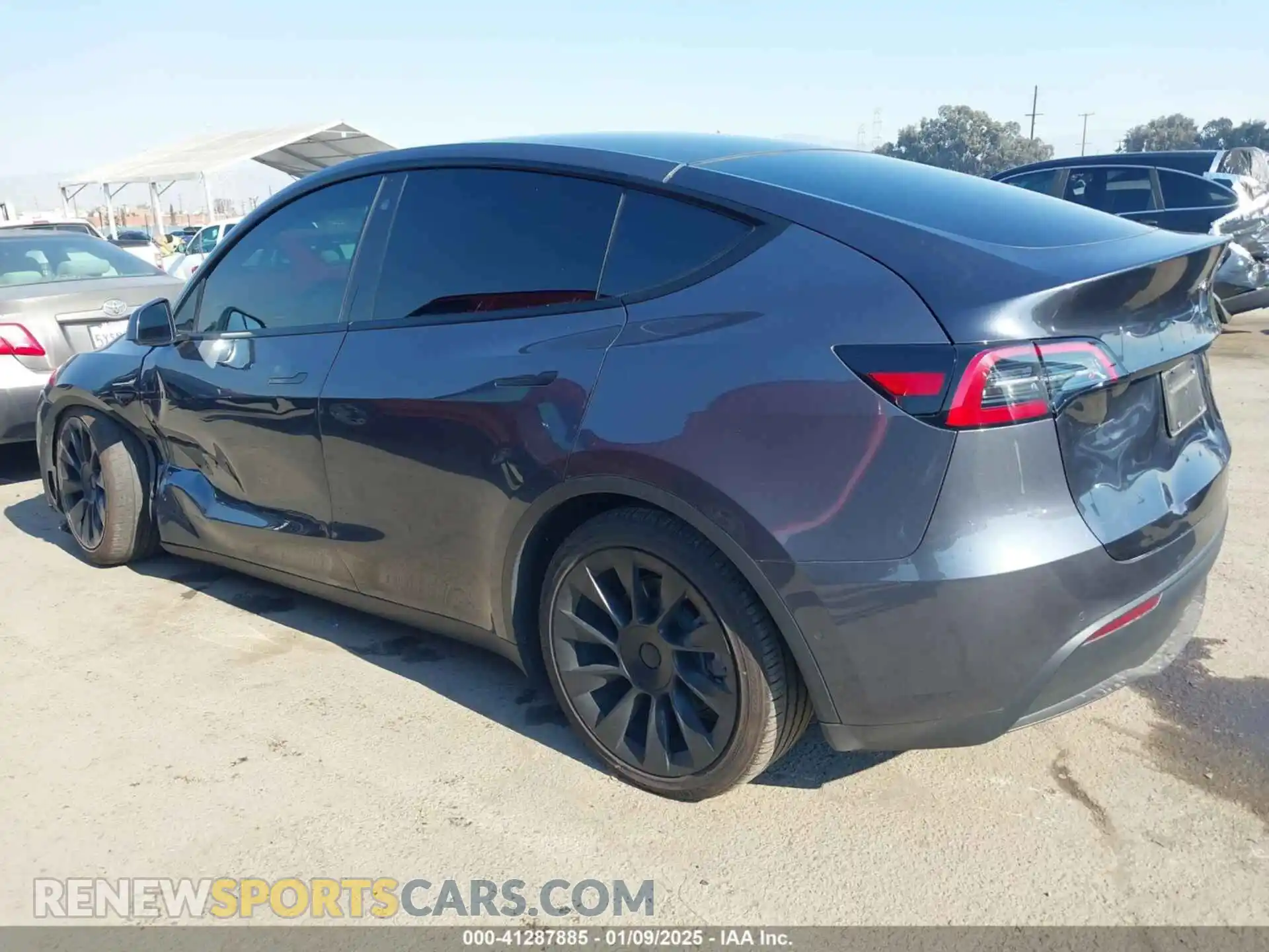 3 Photograph of a damaged car 7SAYGDEE4NF522698 TESLA MODEL Y 2022