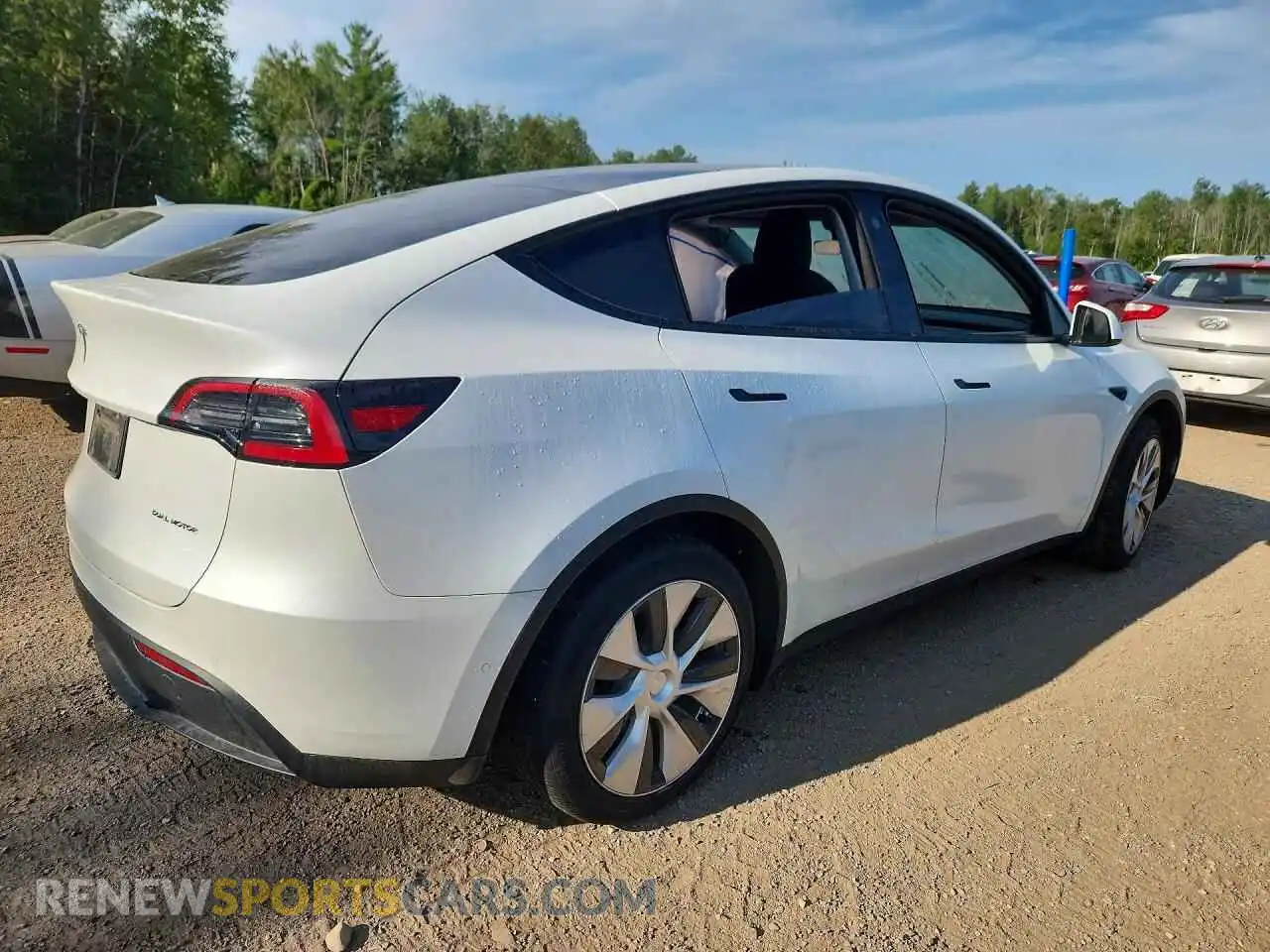 3 Photograph of a damaged car 7SAYGDEE4NF564935 TESLA MODEL Y 2022