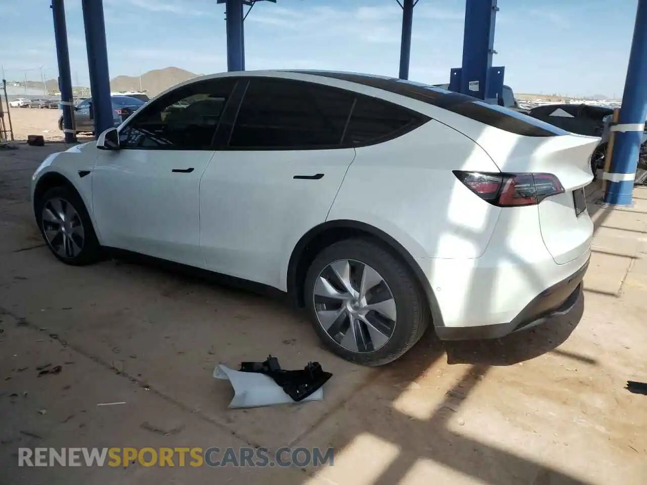 2 Photograph of a damaged car 7SAYGDEE5NA015841 TESLA MODEL Y 2022