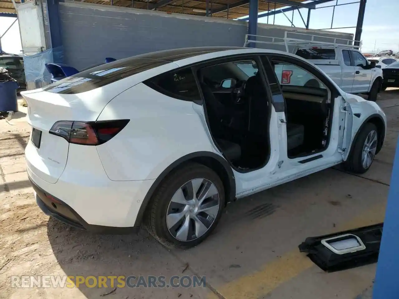 3 Photograph of a damaged car 7SAYGDEE5NA015841 TESLA MODEL Y 2022