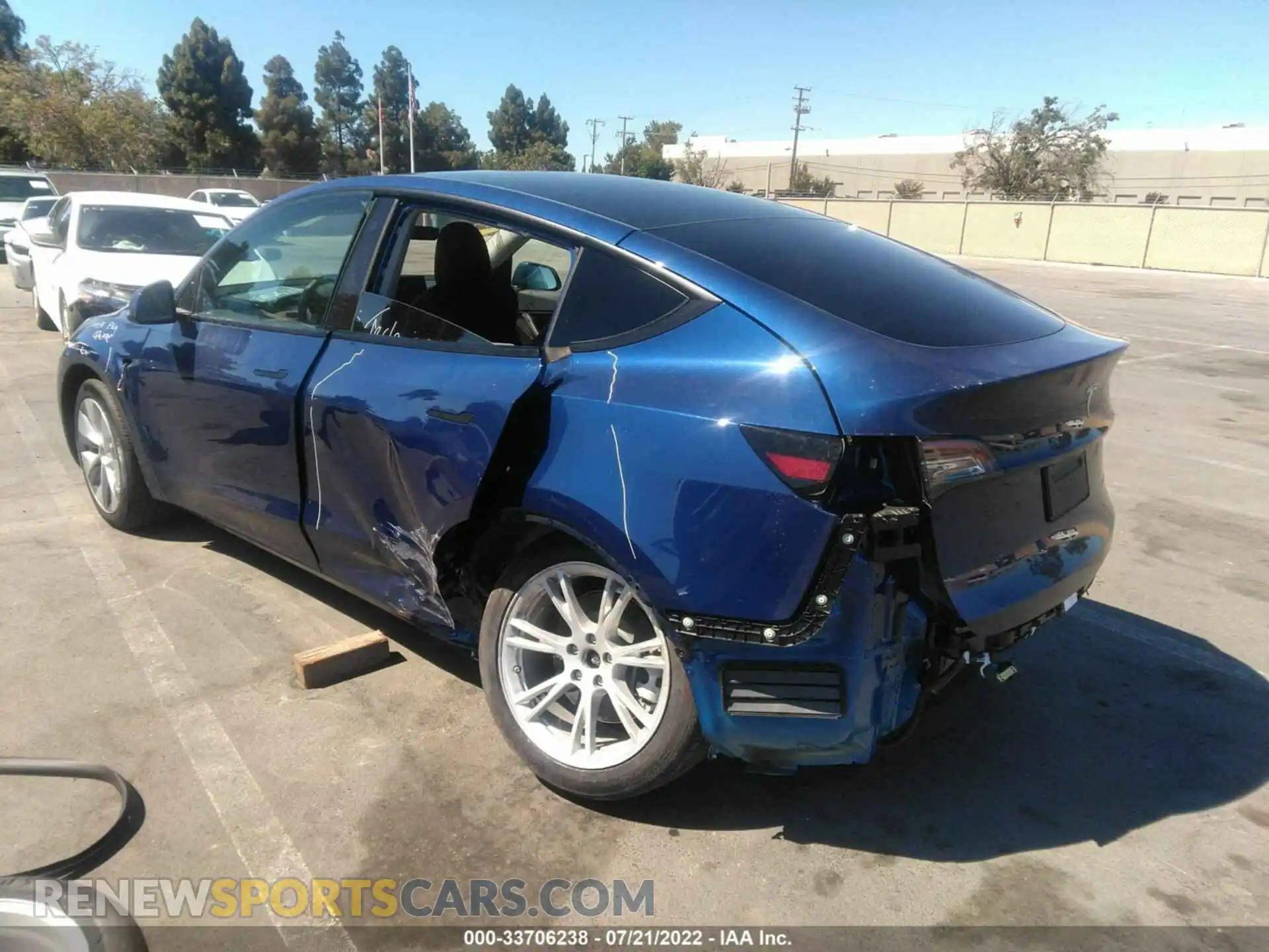 3 Photograph of a damaged car 7SAYGDEE5NF308061 TESLA MODEL Y 2022