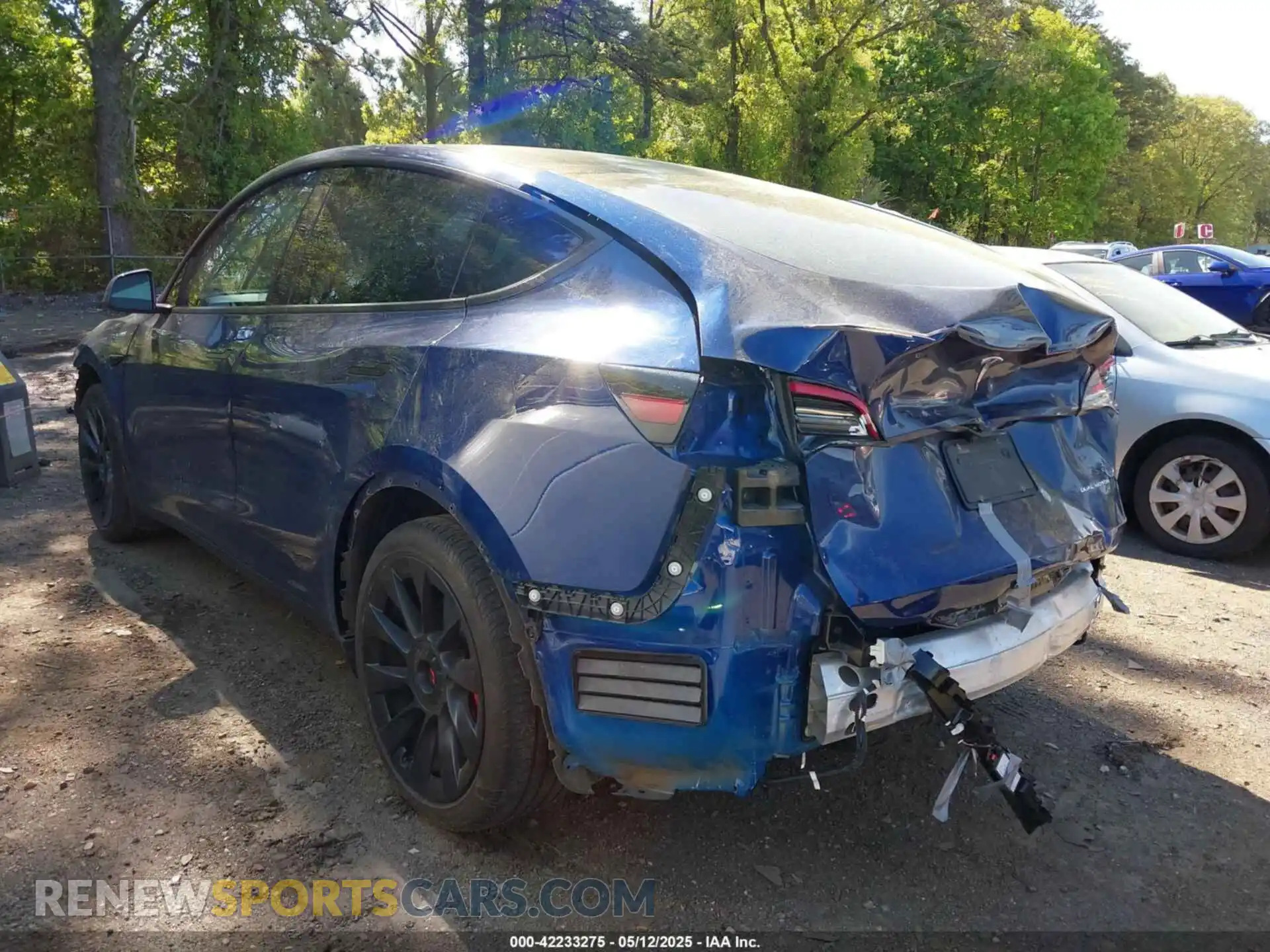 3 Photograph of a damaged car 7SAYGDEE5NF314085 TESLA MODEL Y 2022