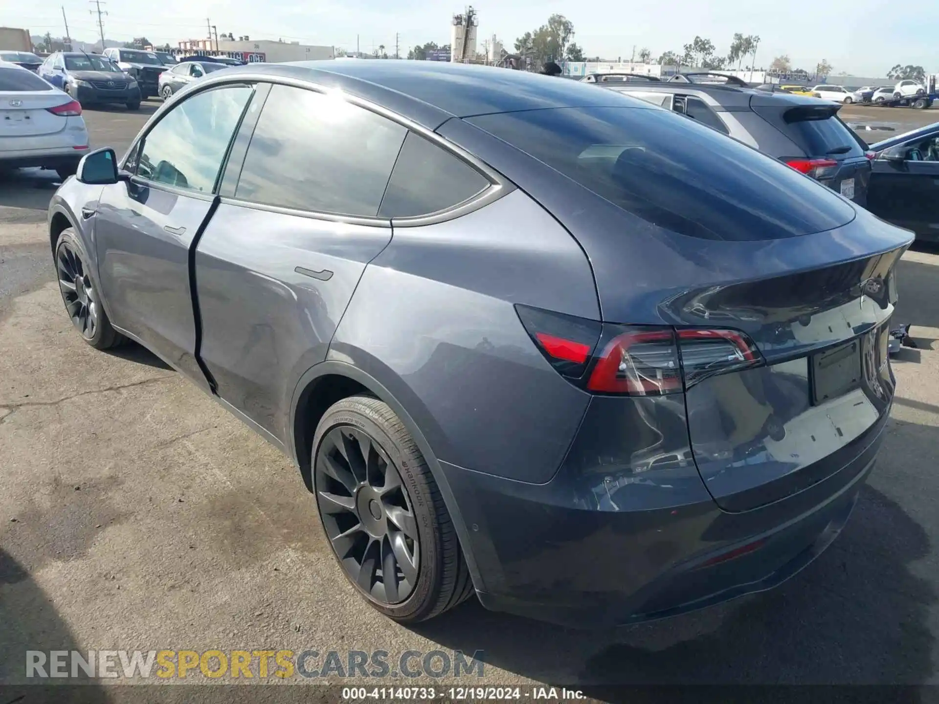 3 Photograph of a damaged car 7SAYGDEE5NF343506 TESLA MODEL Y 2022