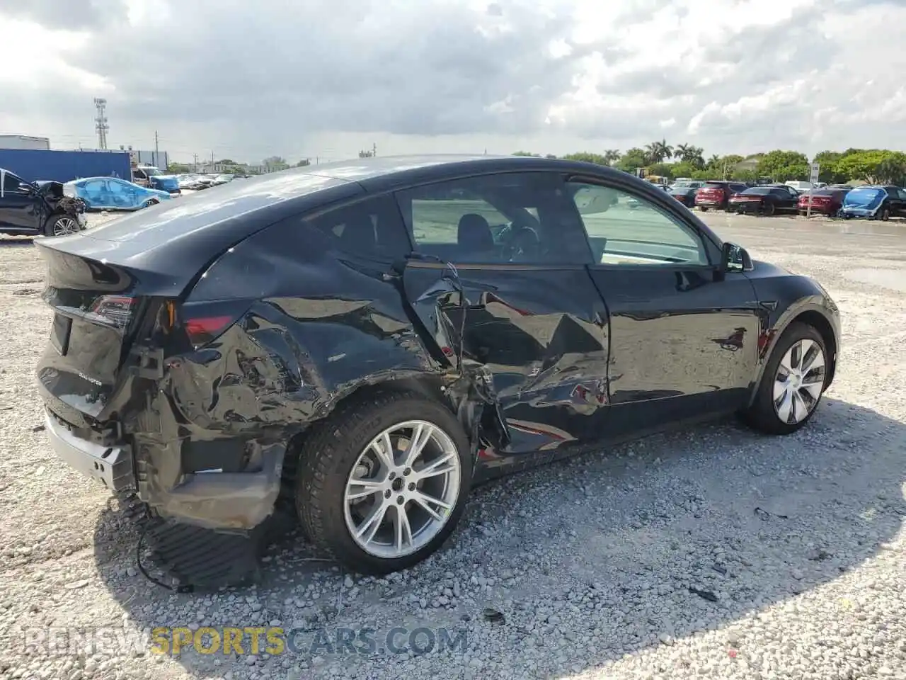 3 Photograph of a damaged car 7SAYGDEE5NF354599 TESLA MODEL Y 2022